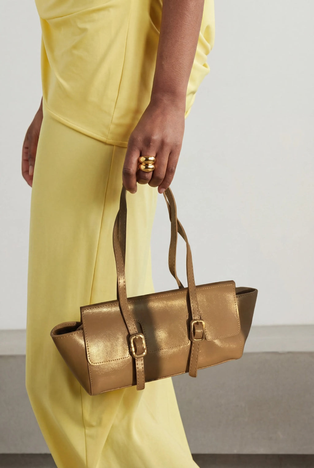 Lariva Taupe Women's Shoulder Bag