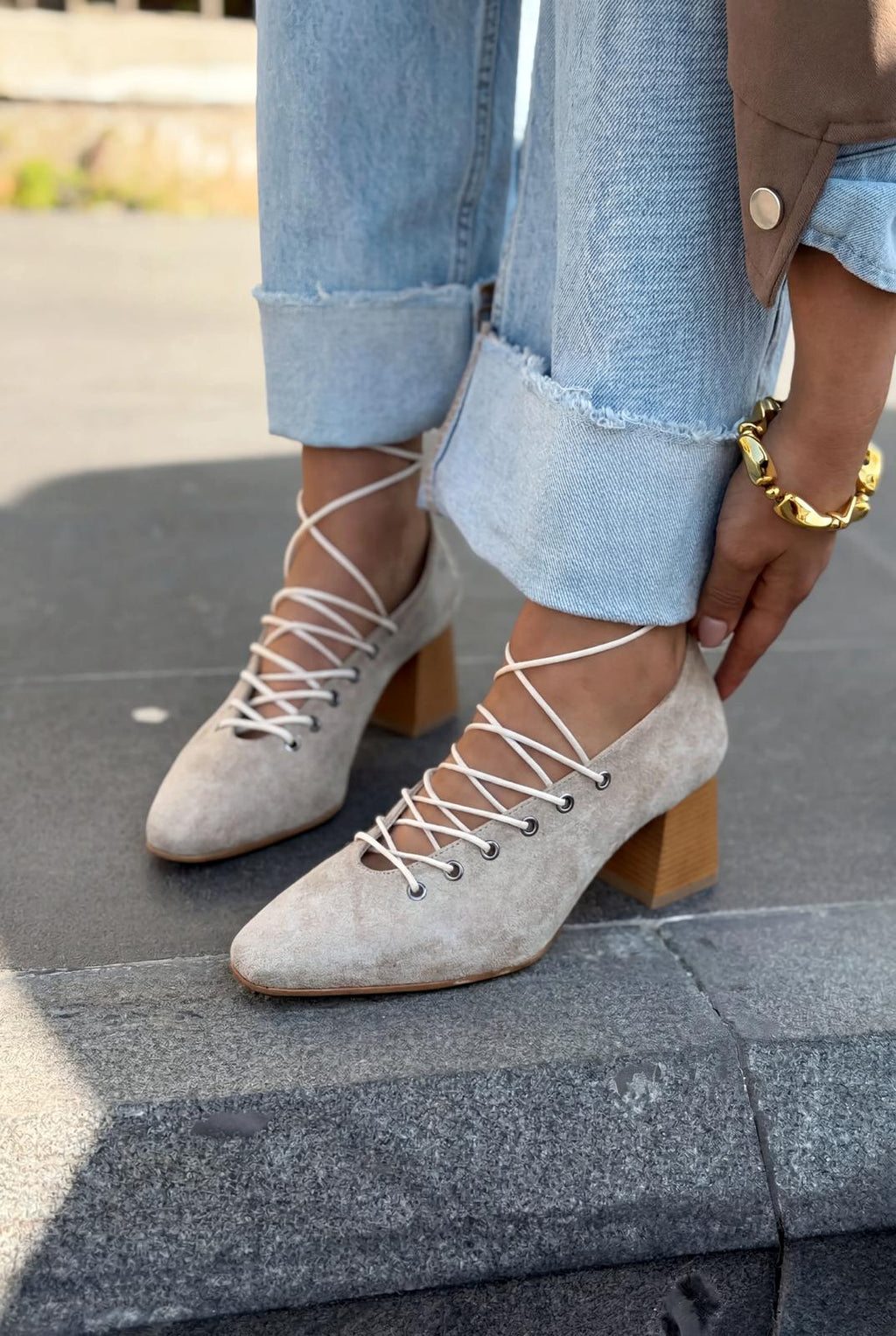 Temora Beige Suede Women's Pumps