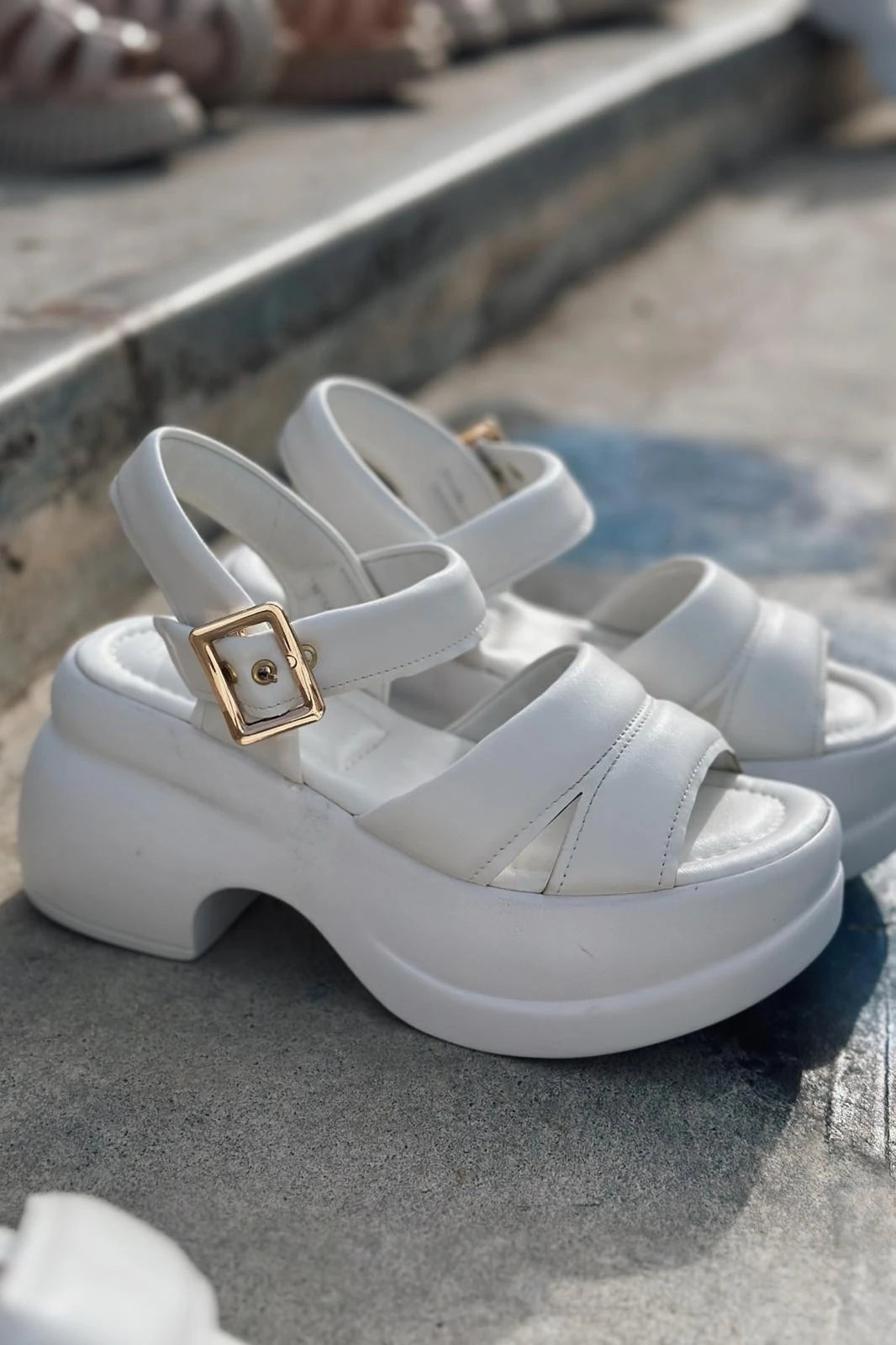 Lifon White Faux Leather Platform Women's Sandals