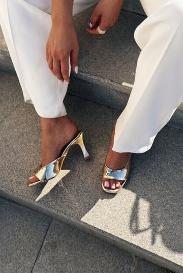 Arinor Gold Patent Faux Leather Women's Pumps