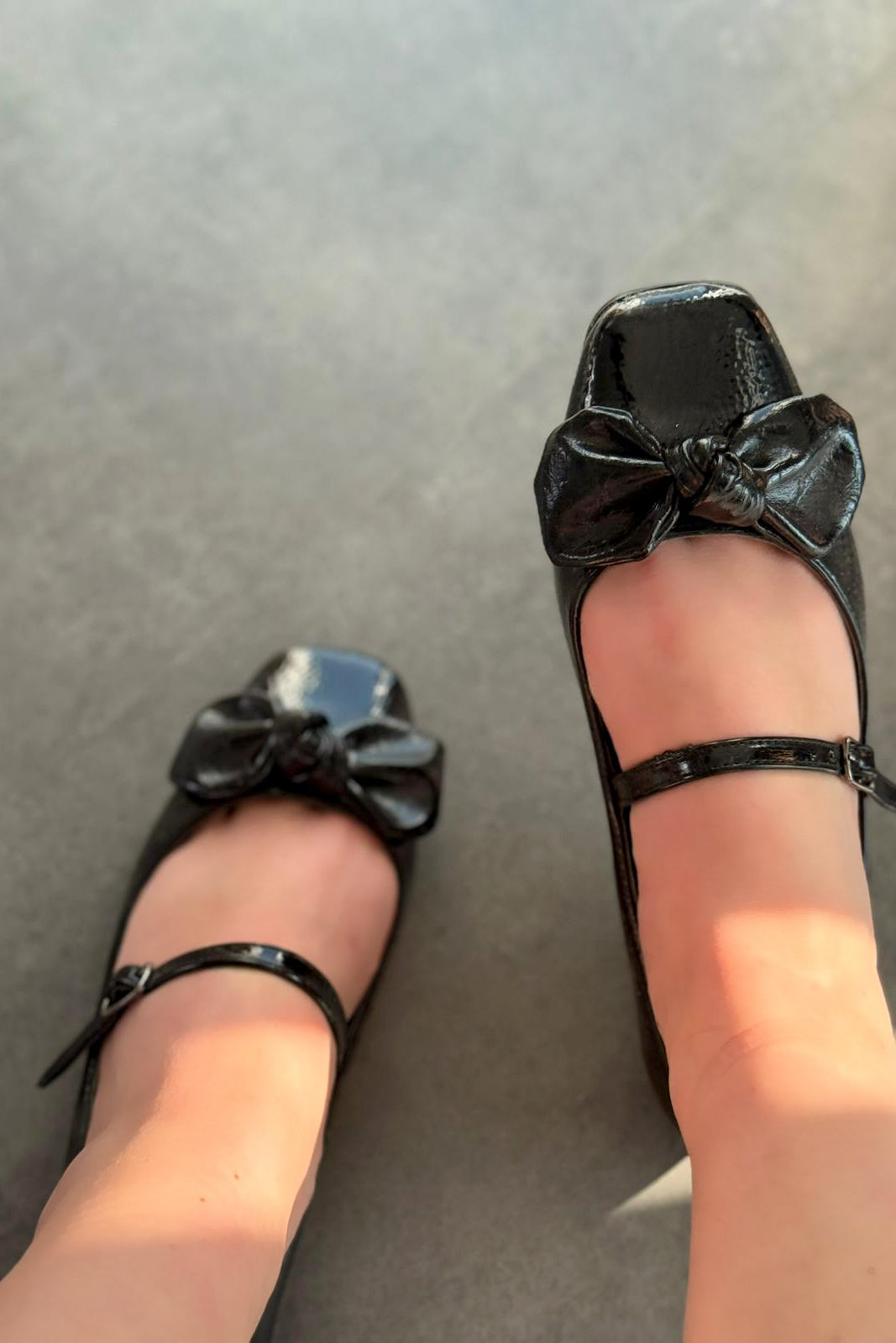 Ratins Black Crinkled Faux Leather Bow Detail Women's Flats