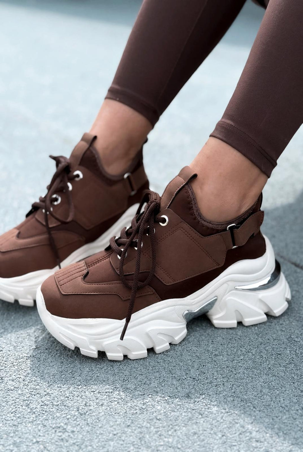 Delorin Dark Brown Women's Sneakers
