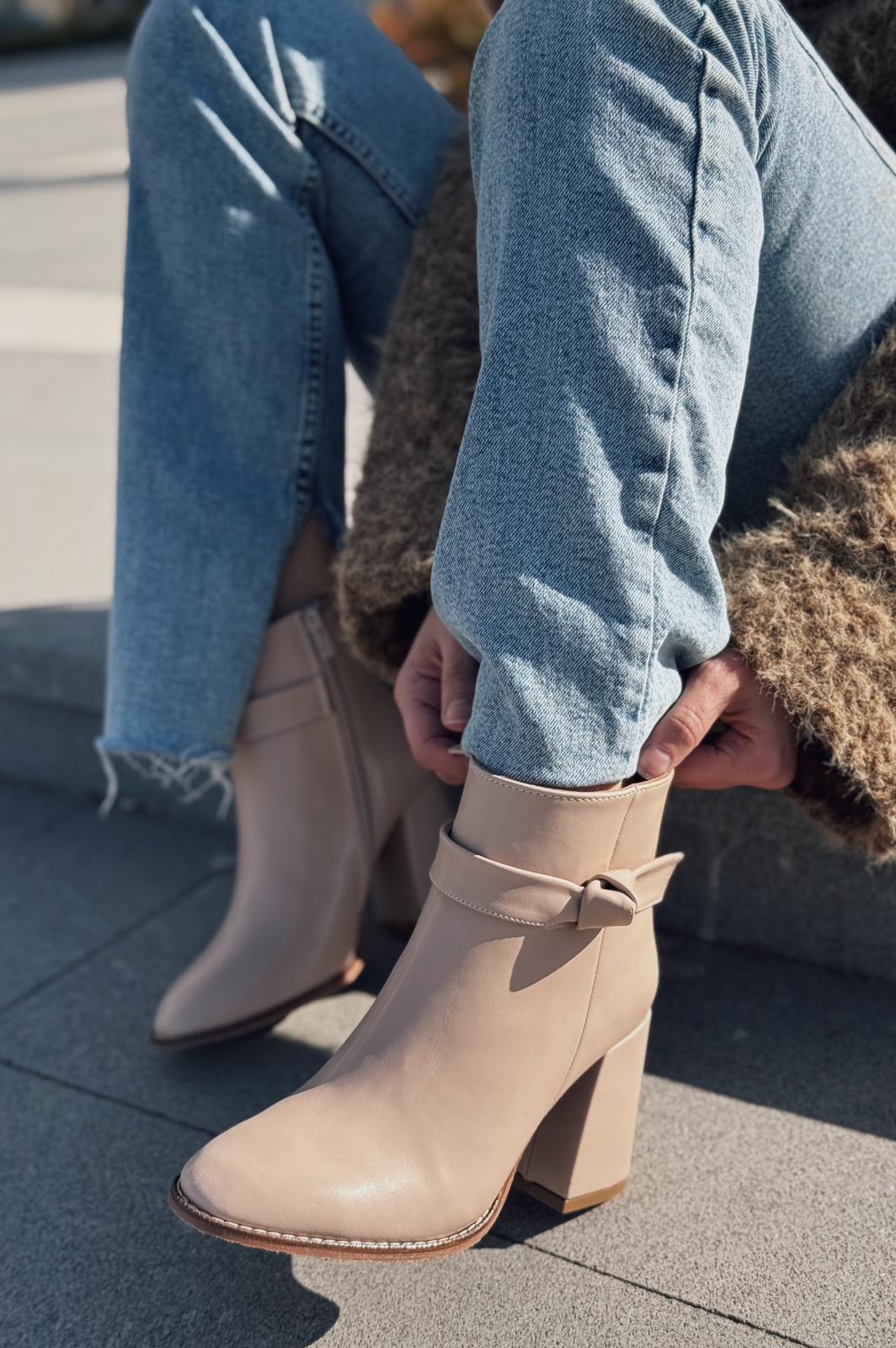 Oxsend Nude Faux Leather Bow Detail Pumps Boots