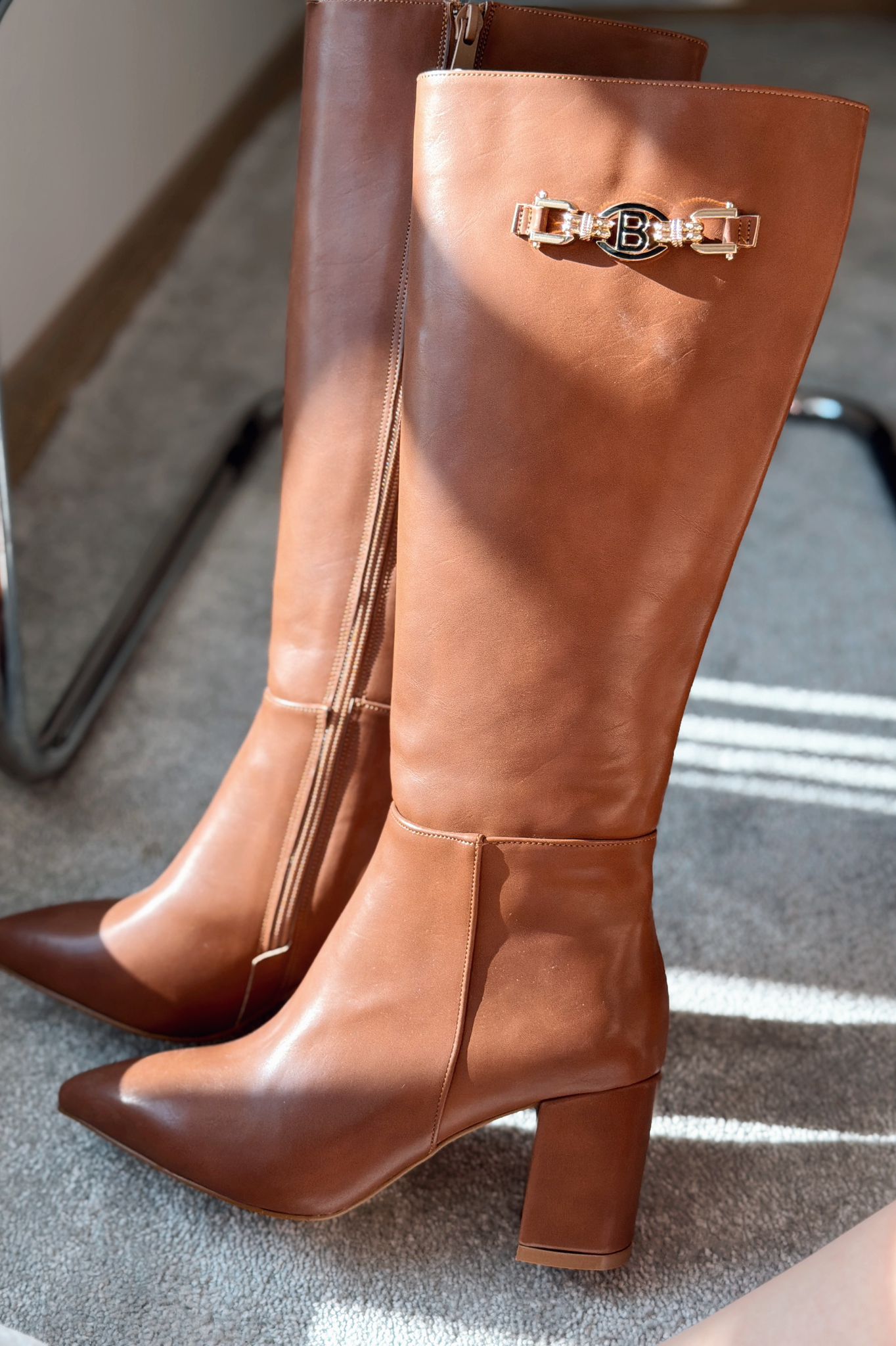 Vivennet Faux Leather Chunky Heel Zip Buckle Detail Tan Women's Boots