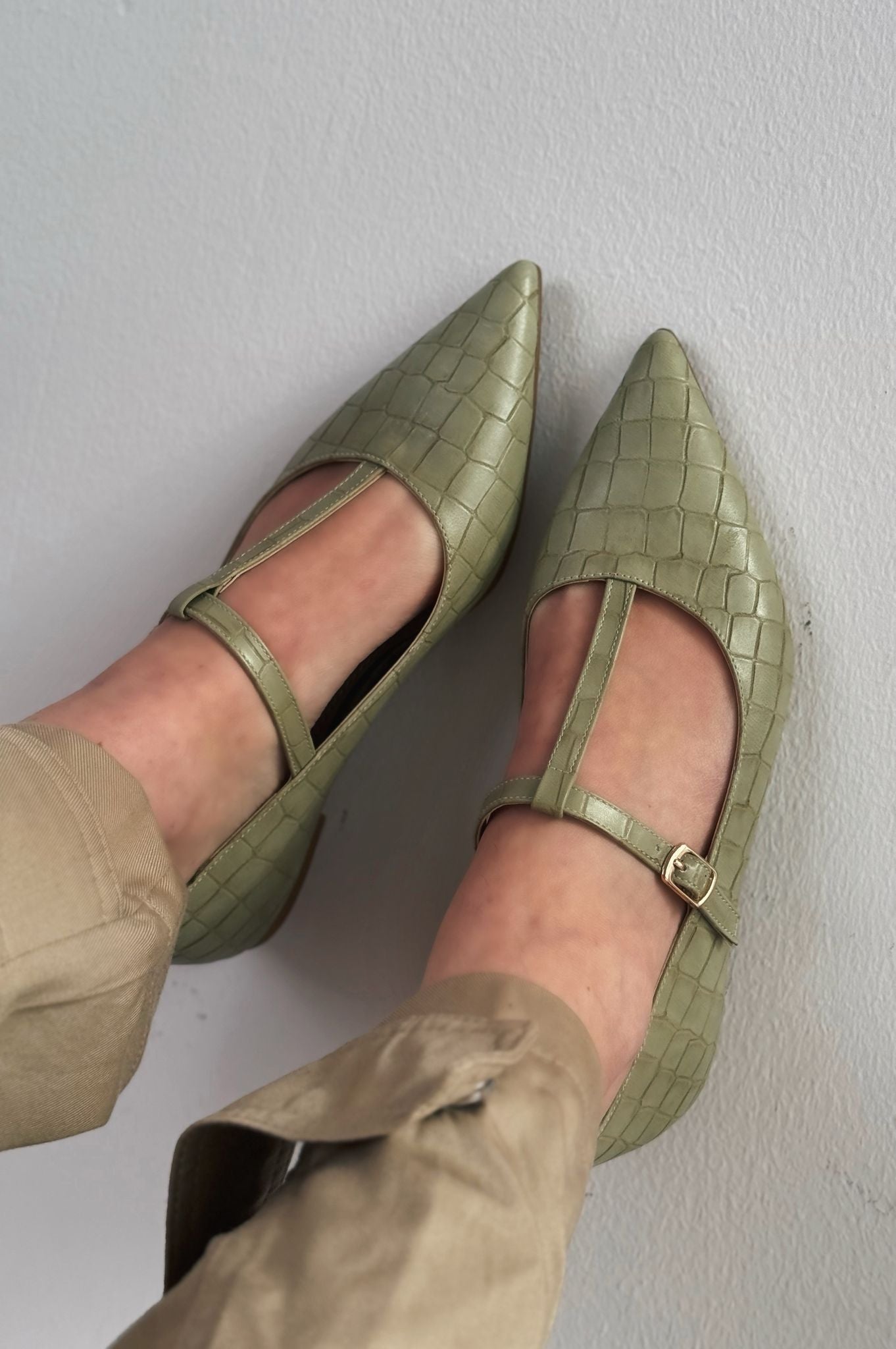 Cormel Mint Faux Leather Croc Detail Women's Pumps