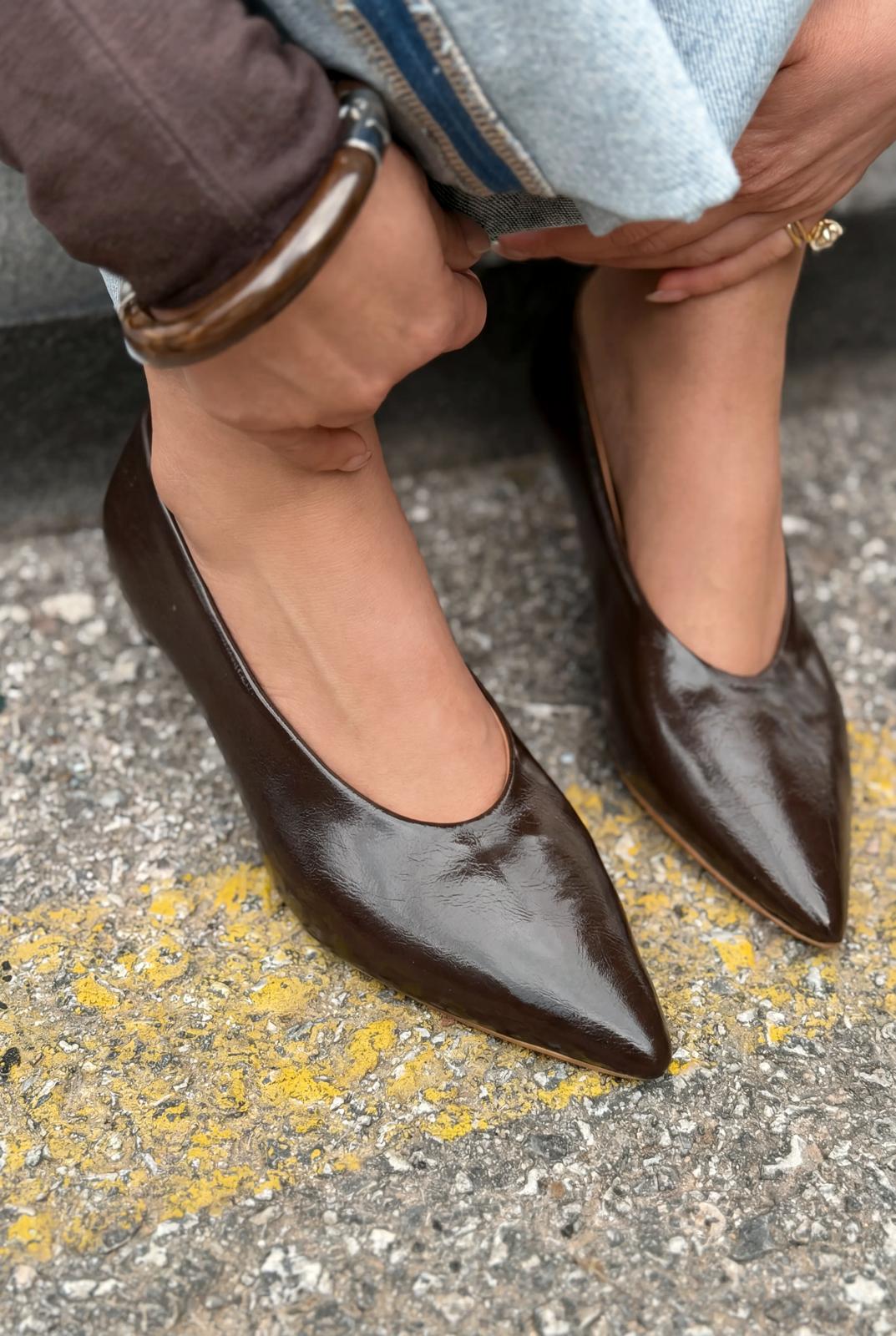 Seranis Light Brown Crinkle Patent Leather Stilettos