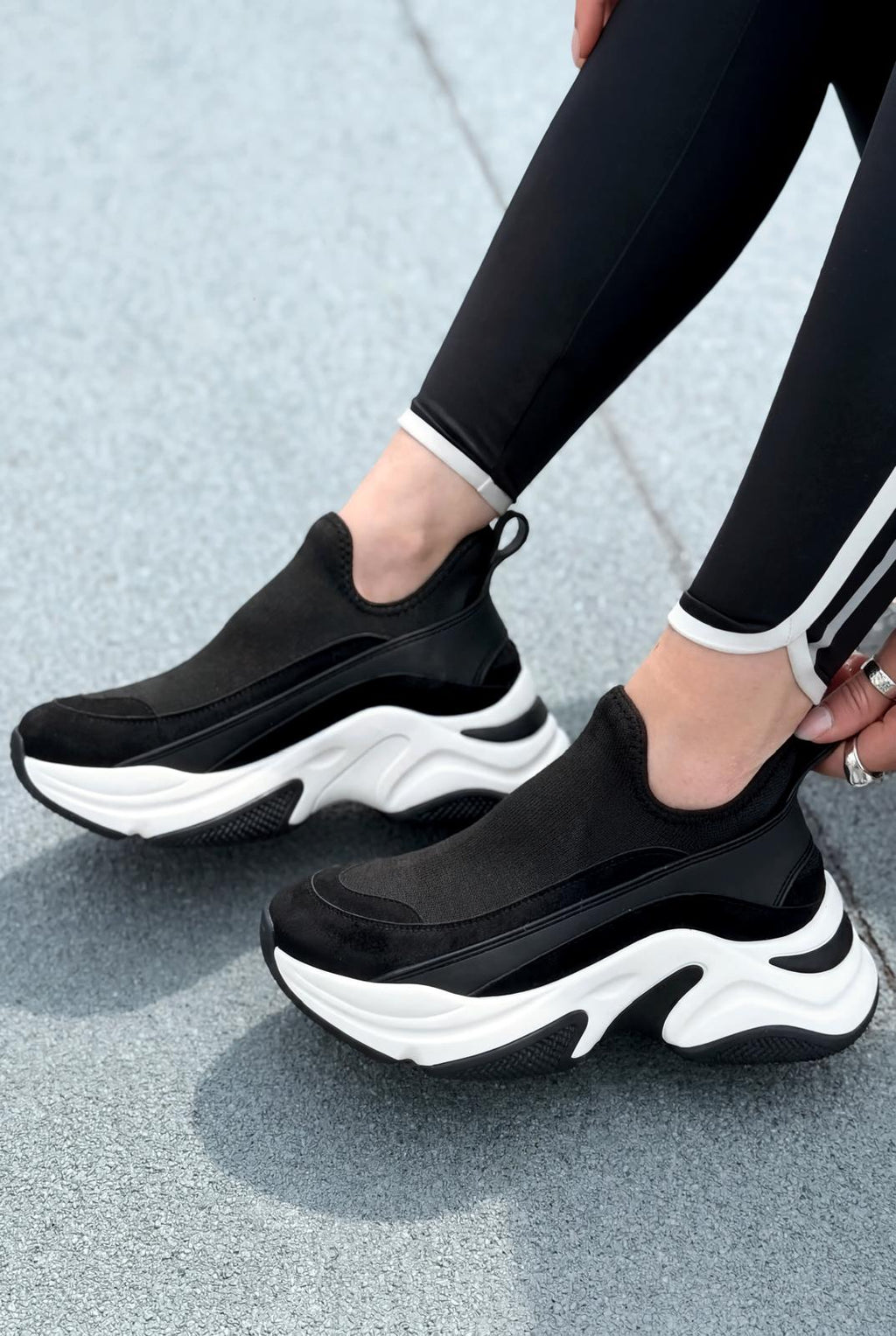 Leris Black Women's Sneakers
