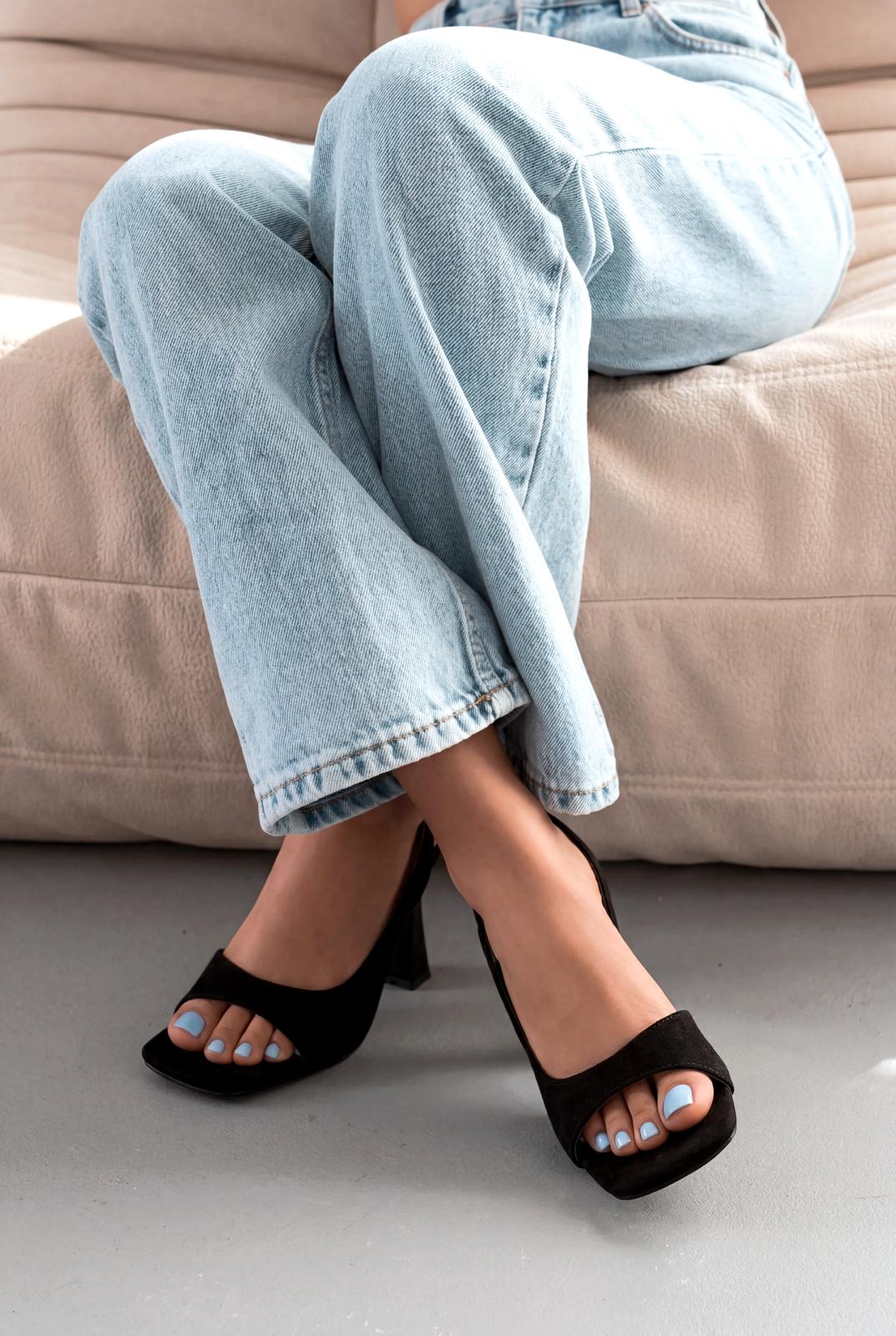 Solvion Black Suede Women's Pumps Sandals