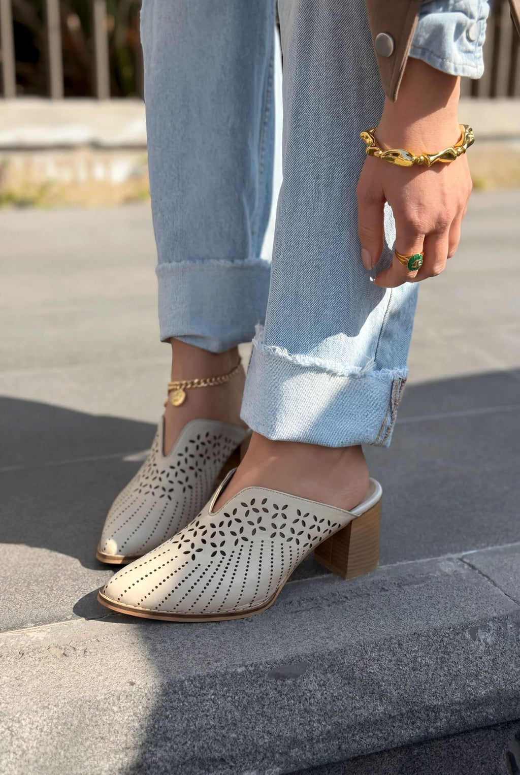 Noravina Genuine Leather Pumps Mule Beige