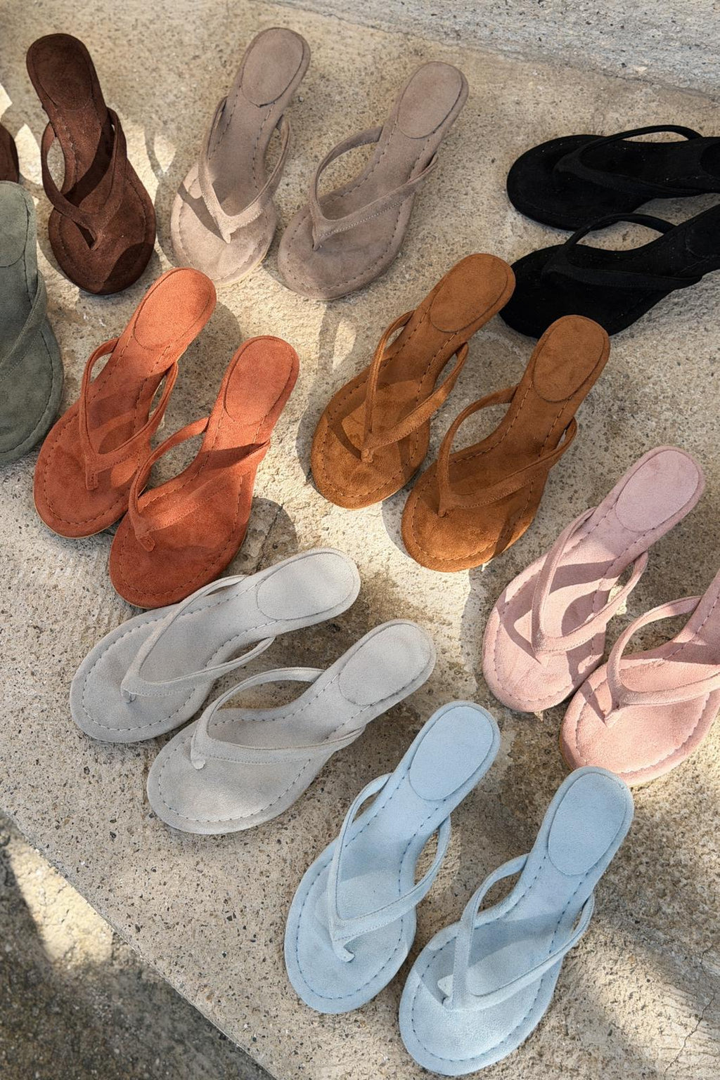 Arlene Brick Suede Pumps Toe-Post Sandals