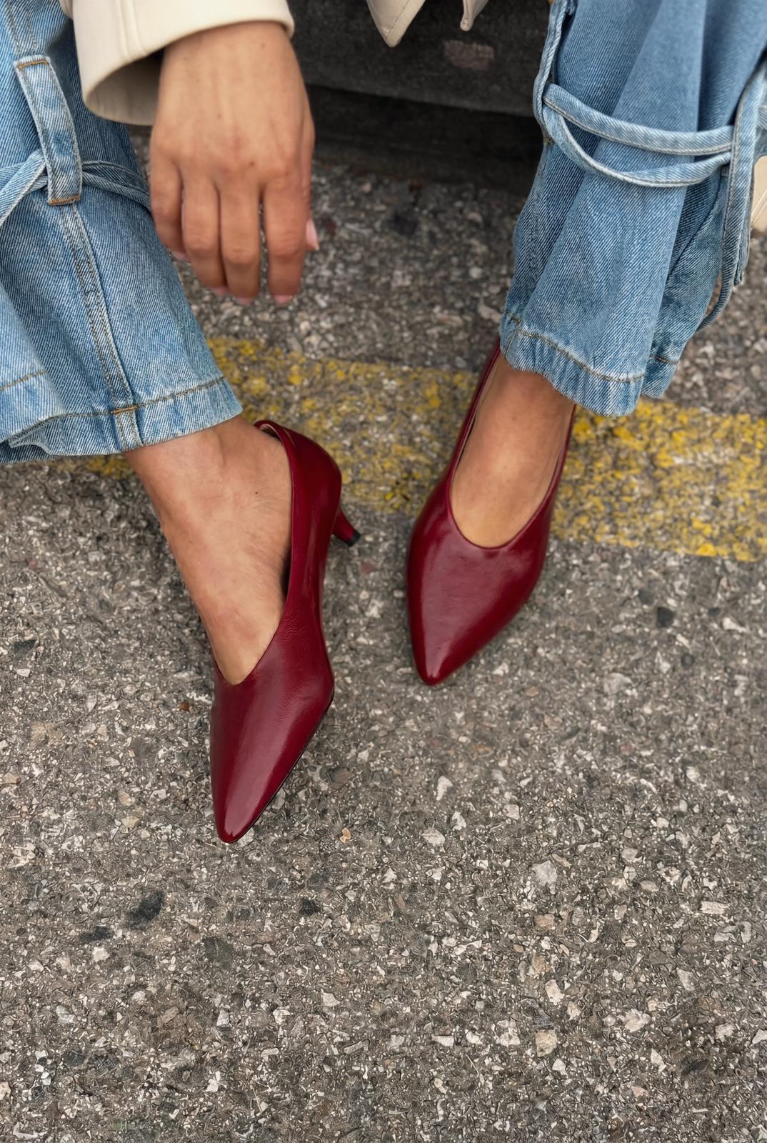 Seranis Burgundy Crinkle Patent Faux Leather Women's Stilettos
