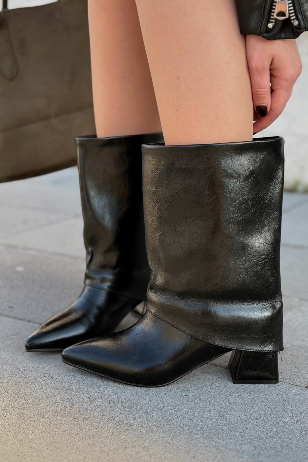 Ovelle Black Patent Faux Leather Women's Pumps Boots