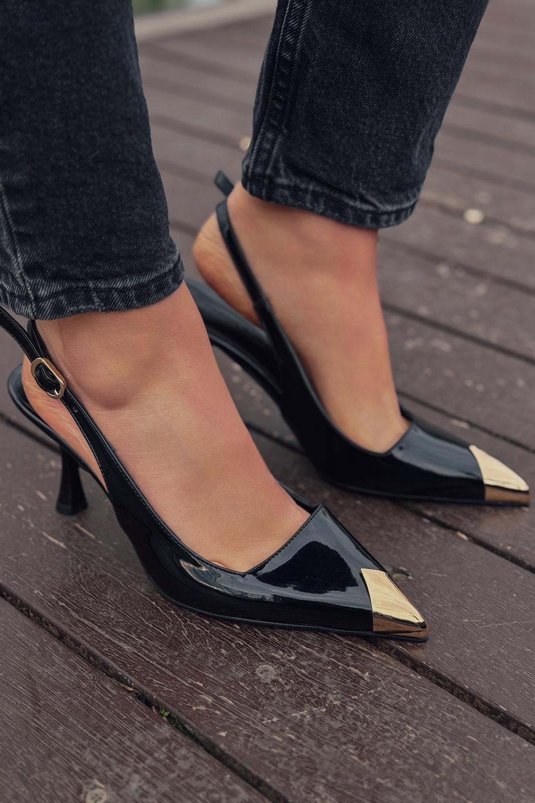 Caligo Black Patent Faux Leather Women's Stilettos