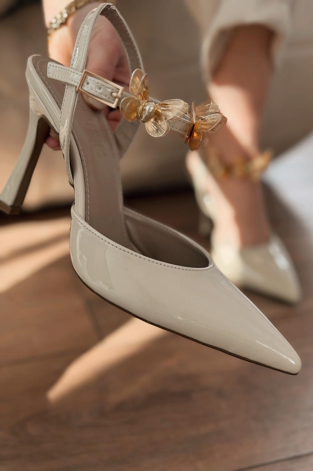 Senar Beige Patent Faux Leather Women's Stilettos Butterfly Detail