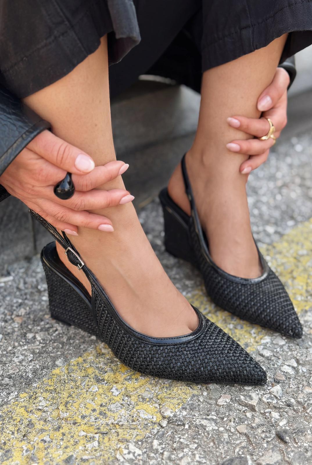 Solthera Black Woven Women's Stilettos