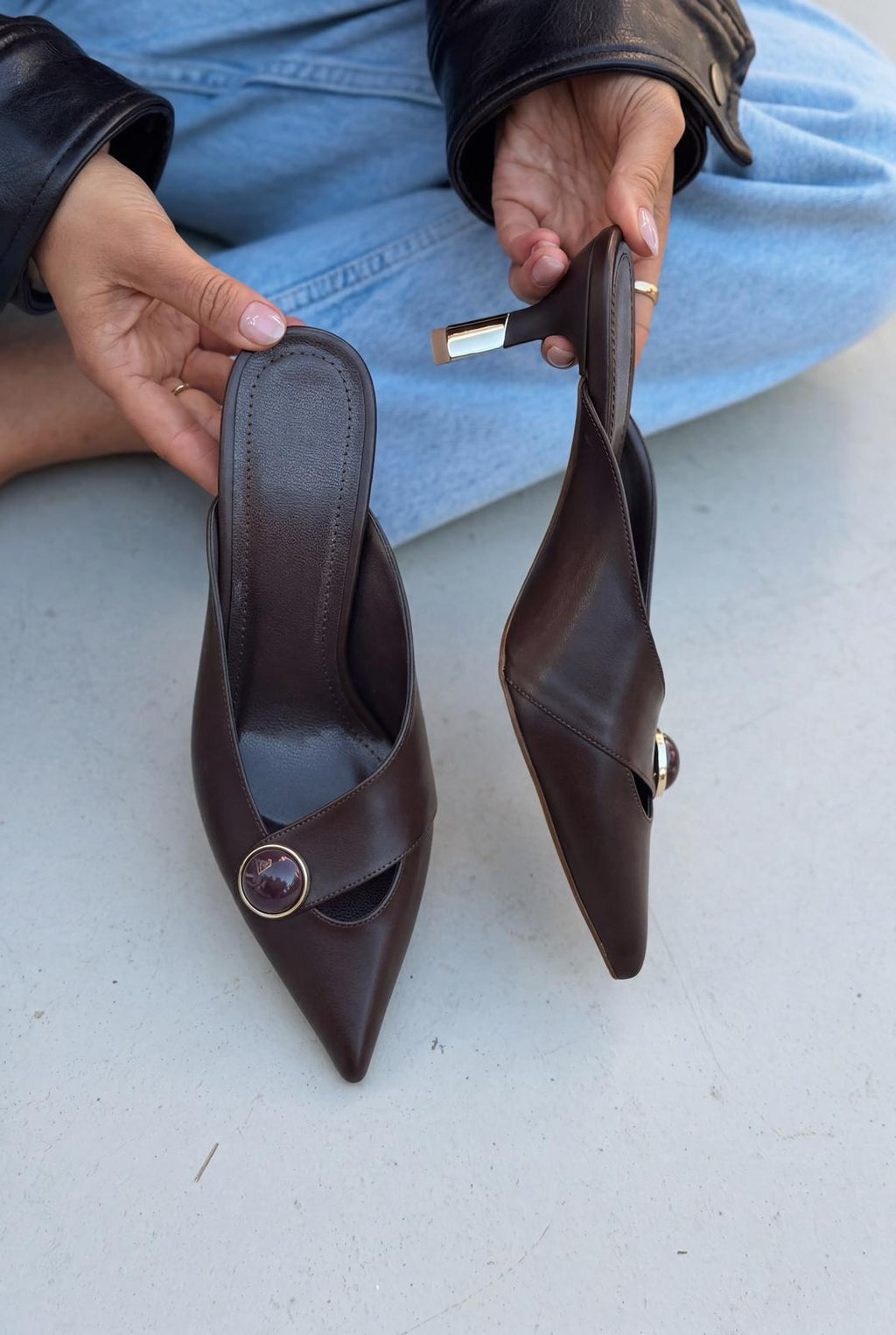 Delvor Light Brown Faux Leather Pumps