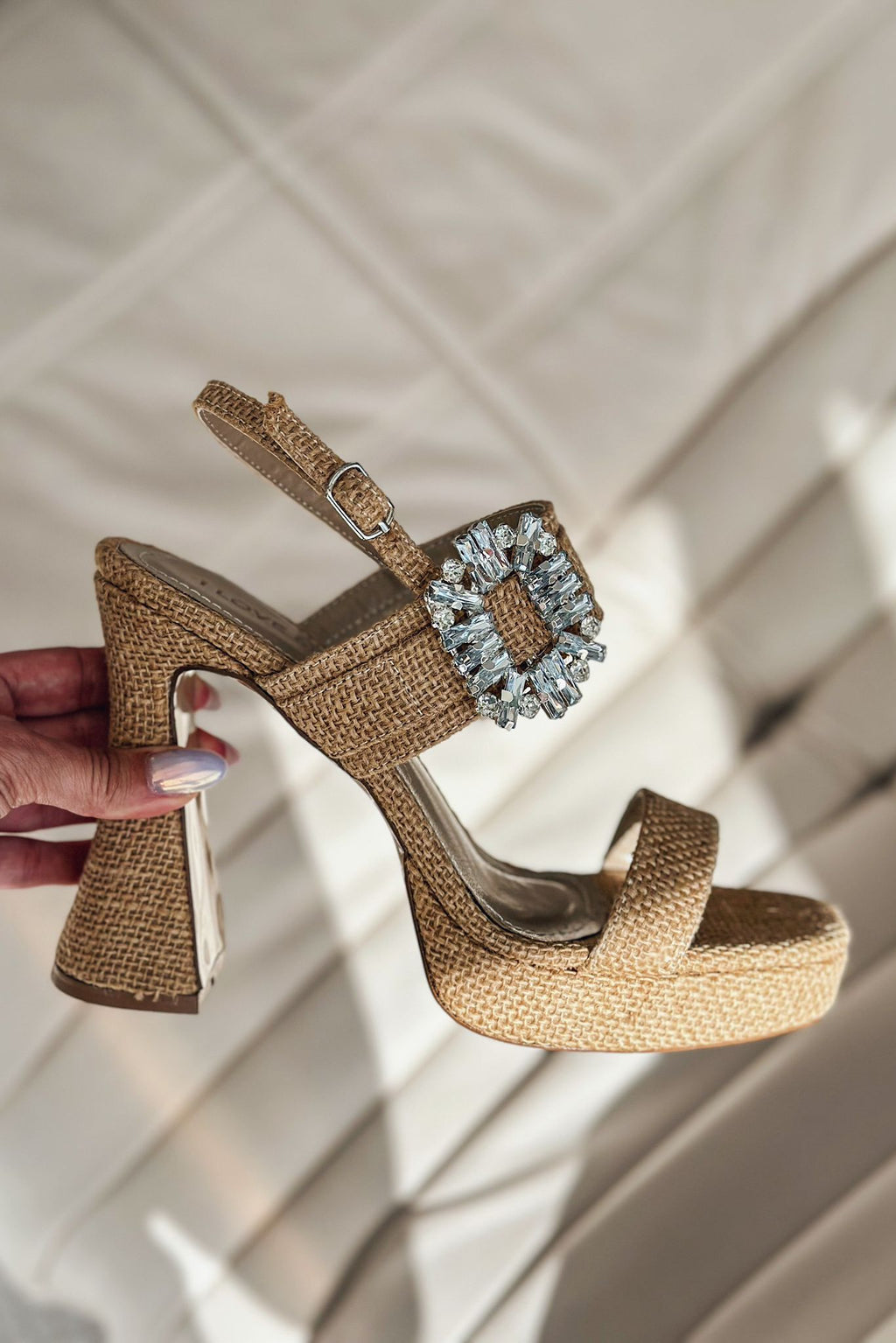 Movetta Beige Raffia Women's Platform Pumps