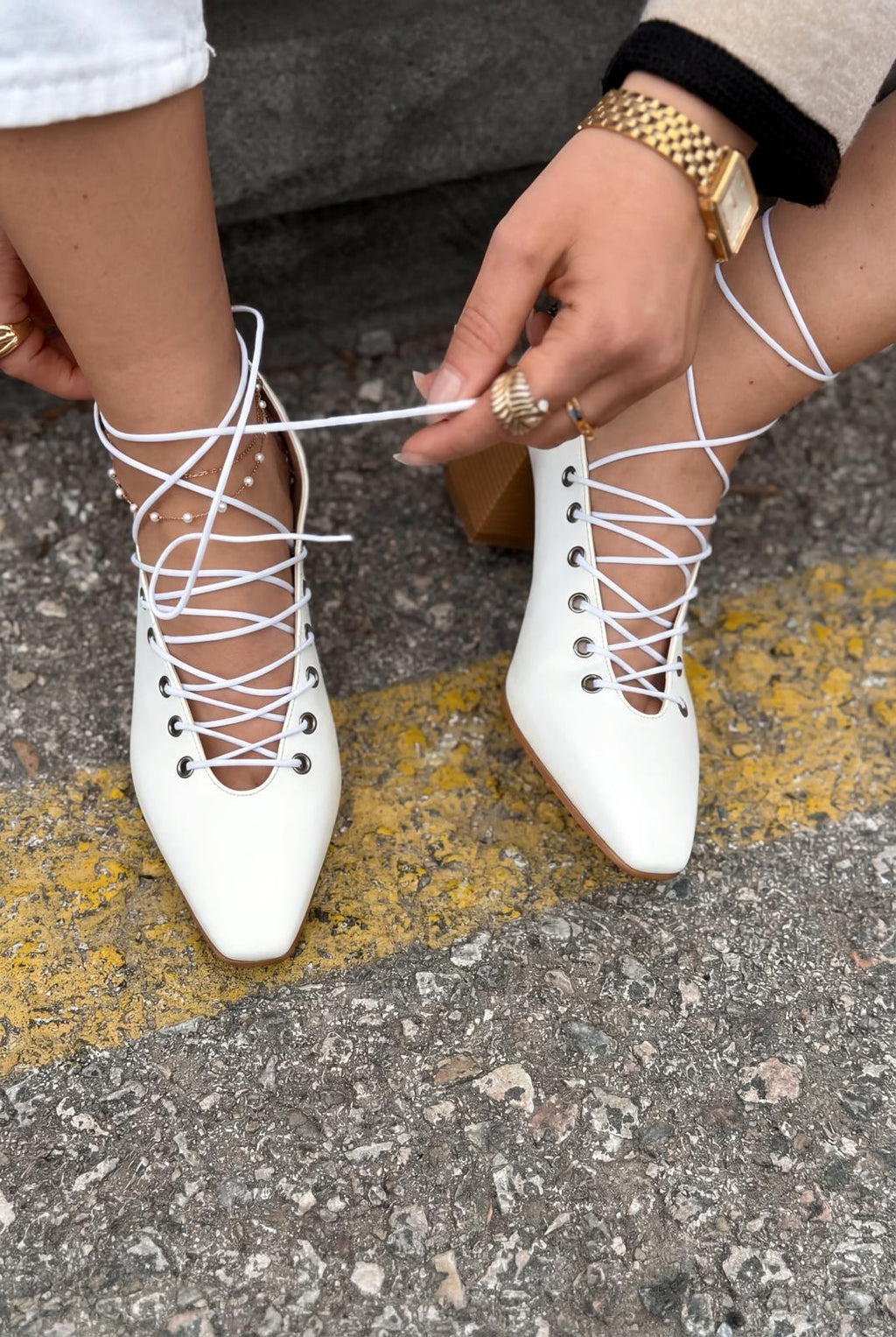 Temora White Faux Leather Women's Pumps