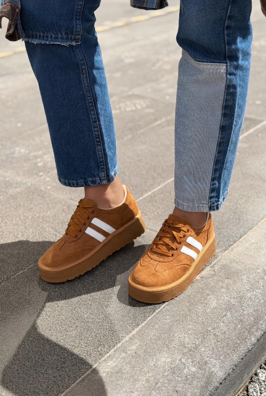 Vireo Taupe Suede Women's Sneakers