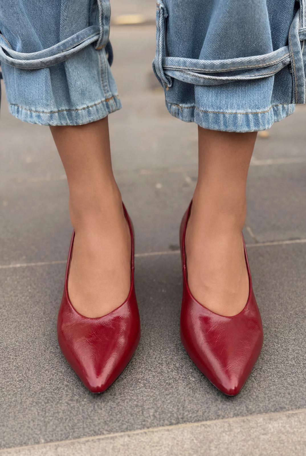Seranis Burgundy Crinkle Patent Faux Leather Women's Stilettos