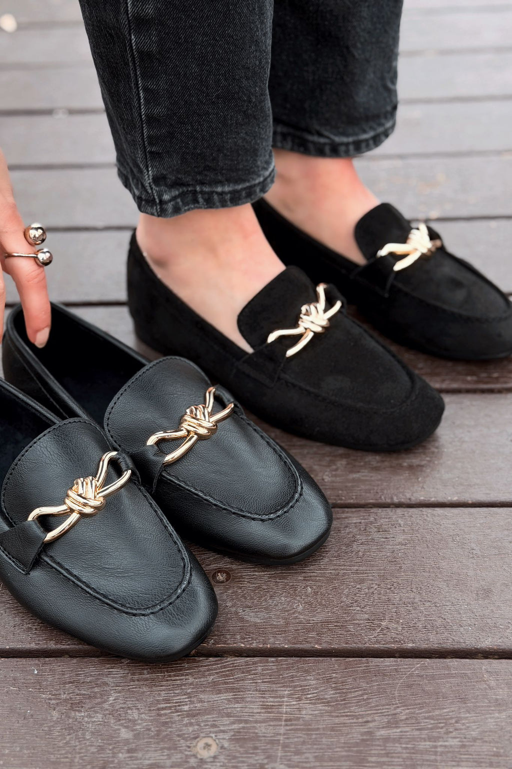 Avelis Black Suede Bow Detail Women's Loafers
