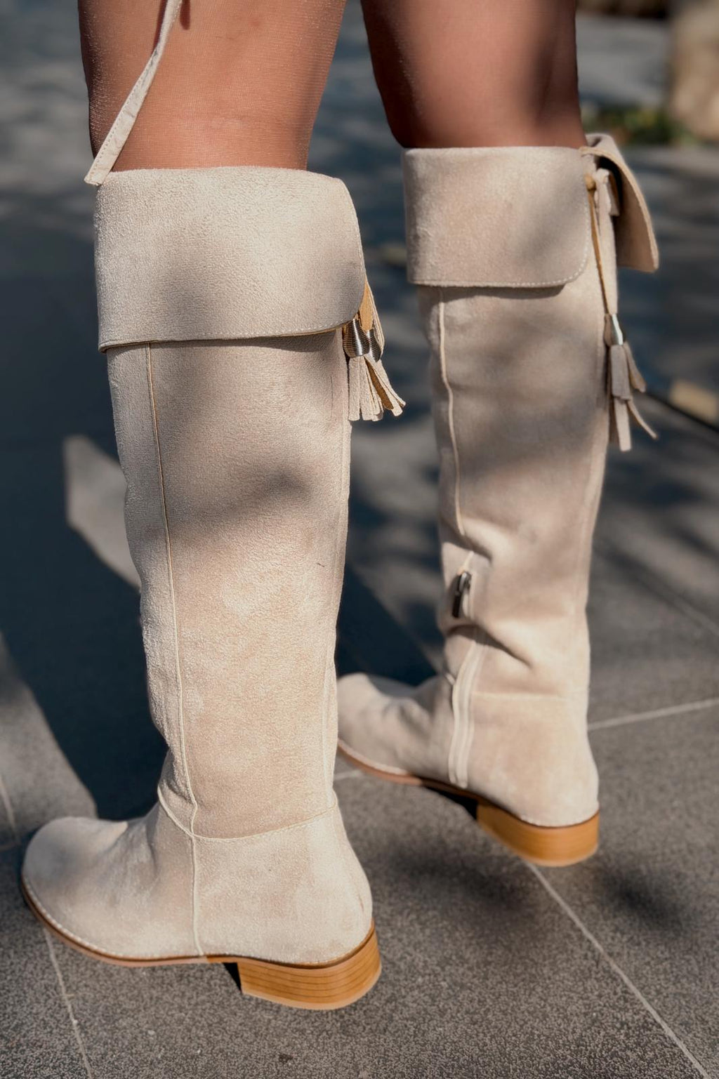 Jolvern women's boots Beige suede fringe detail