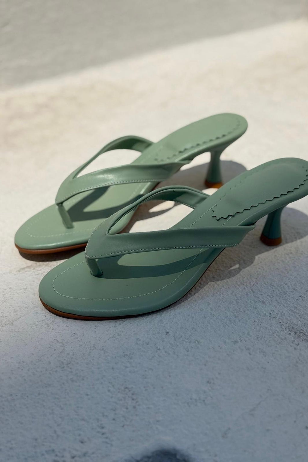 Ponya Mint Green Faux Leather Pumps