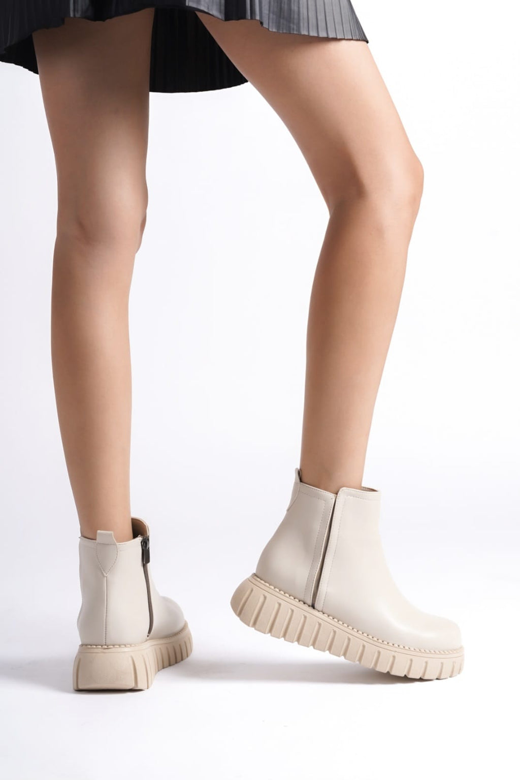 Velarise Women's Boots Beige Faux Leather
