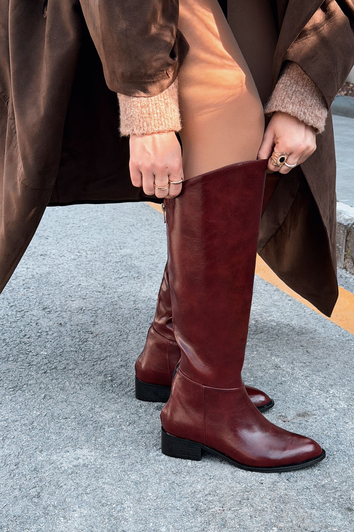 Roviles Women's Boots Burgundy Crinkled Patent Faux Leather