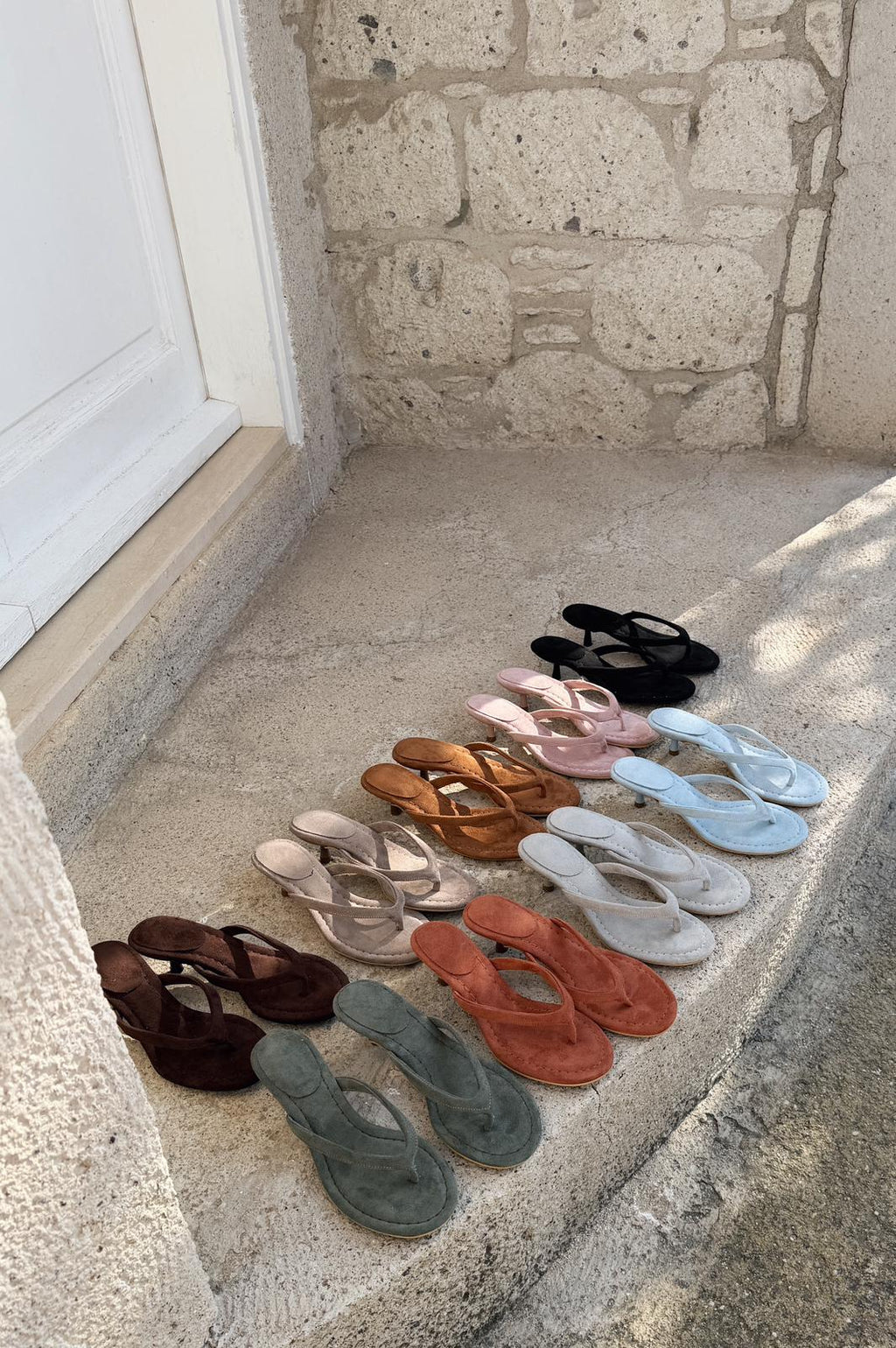 Arlene Brick Suede Pumps Toe-Post Sandals