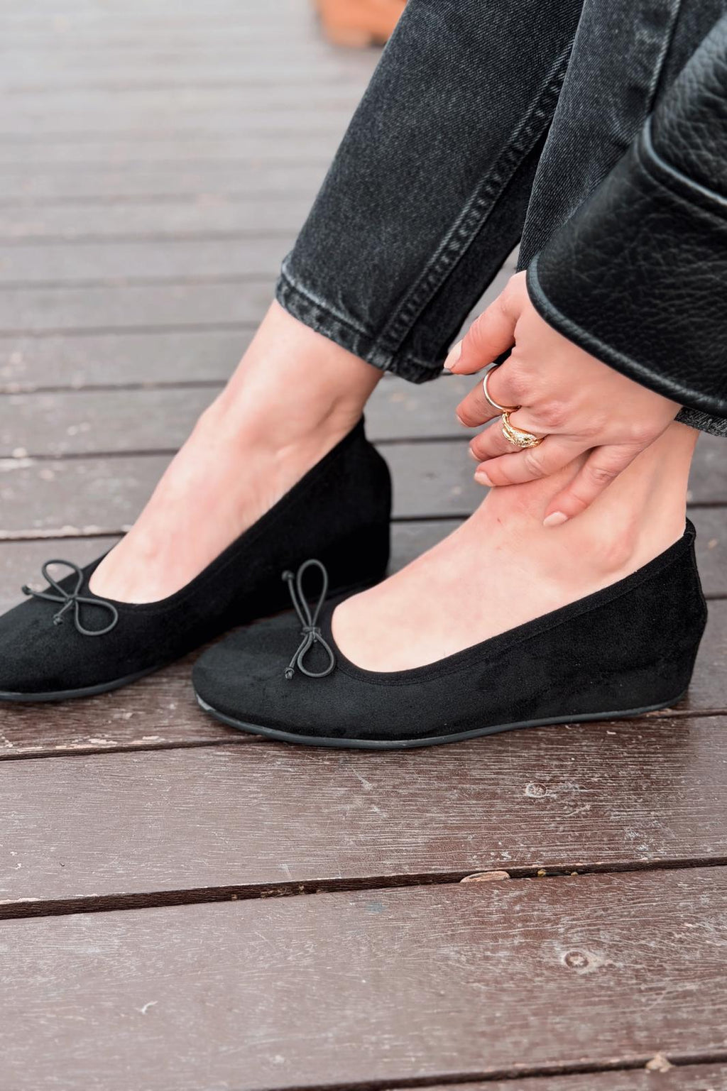 Stellor Black Suede Women's Wedge Heel Flats