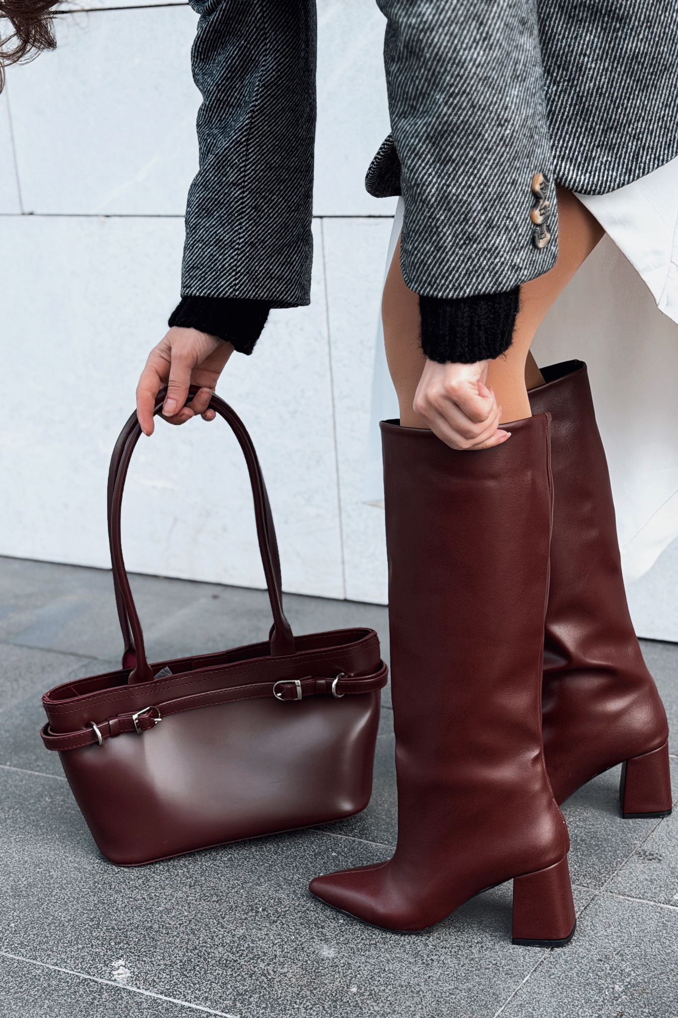 Aurin Shoulder Bag Burgundy Faux Leather