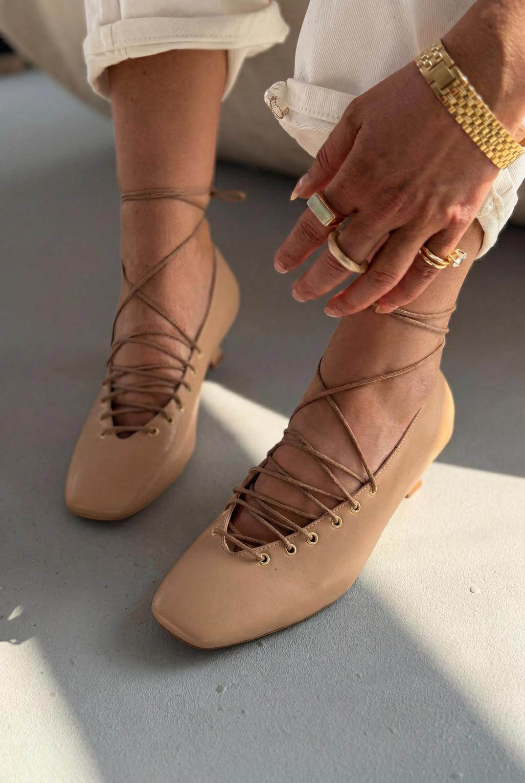 Sernis Nude Faux Leather Women's Pumps