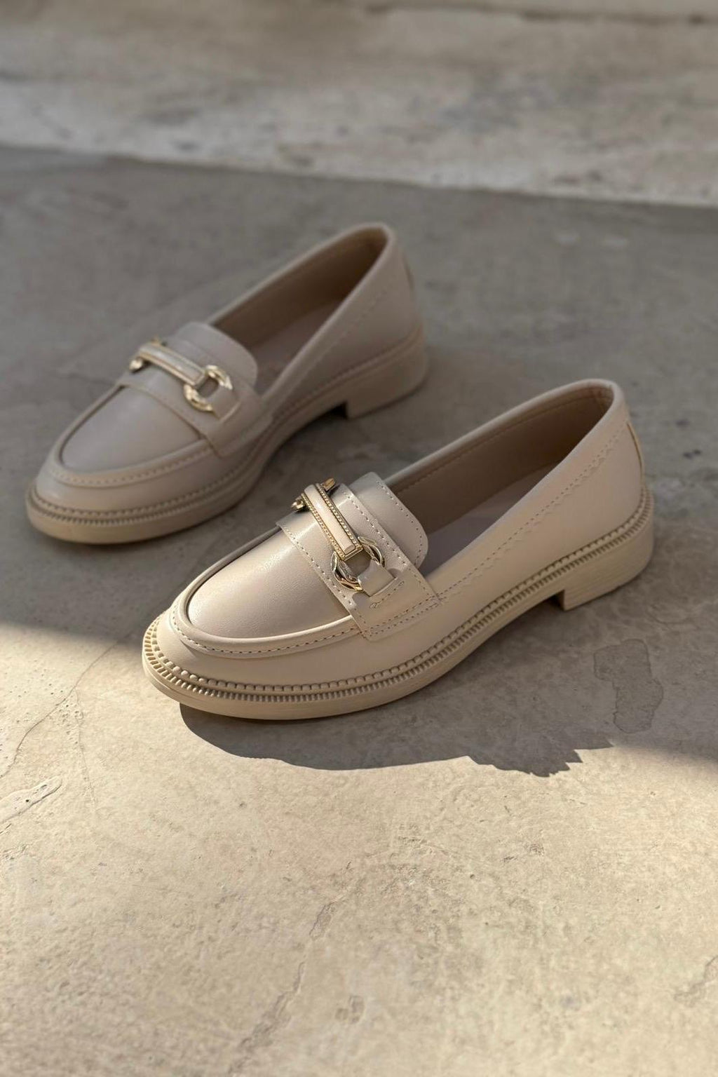 Duvra Beige Faux Leather Gold Buckle Detail Women's Loafers