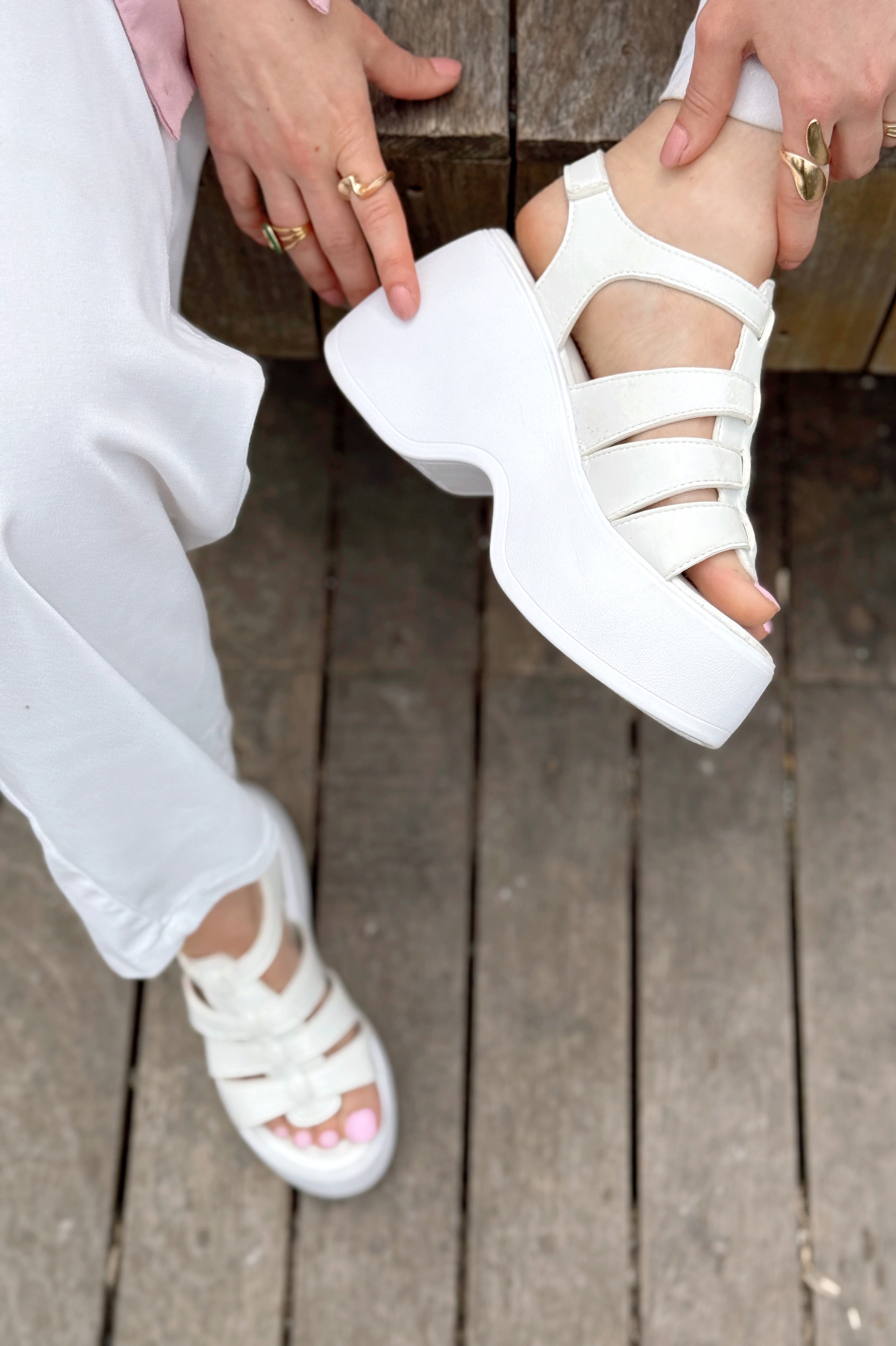 Oneyas White Faux Leather Women's Pumps Sandals
