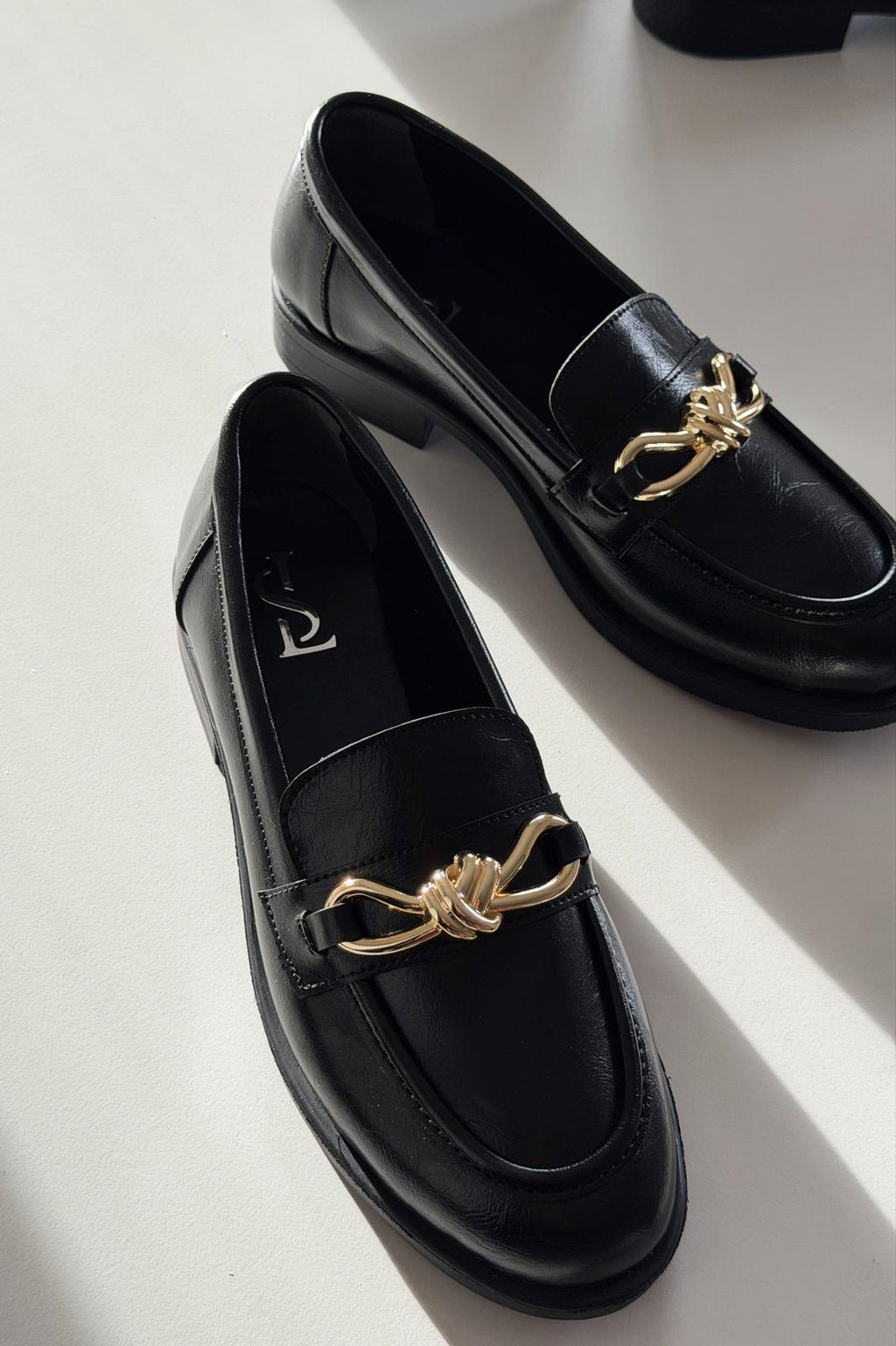 Norel Black Faux Leather Bow Detail Women's Loafers