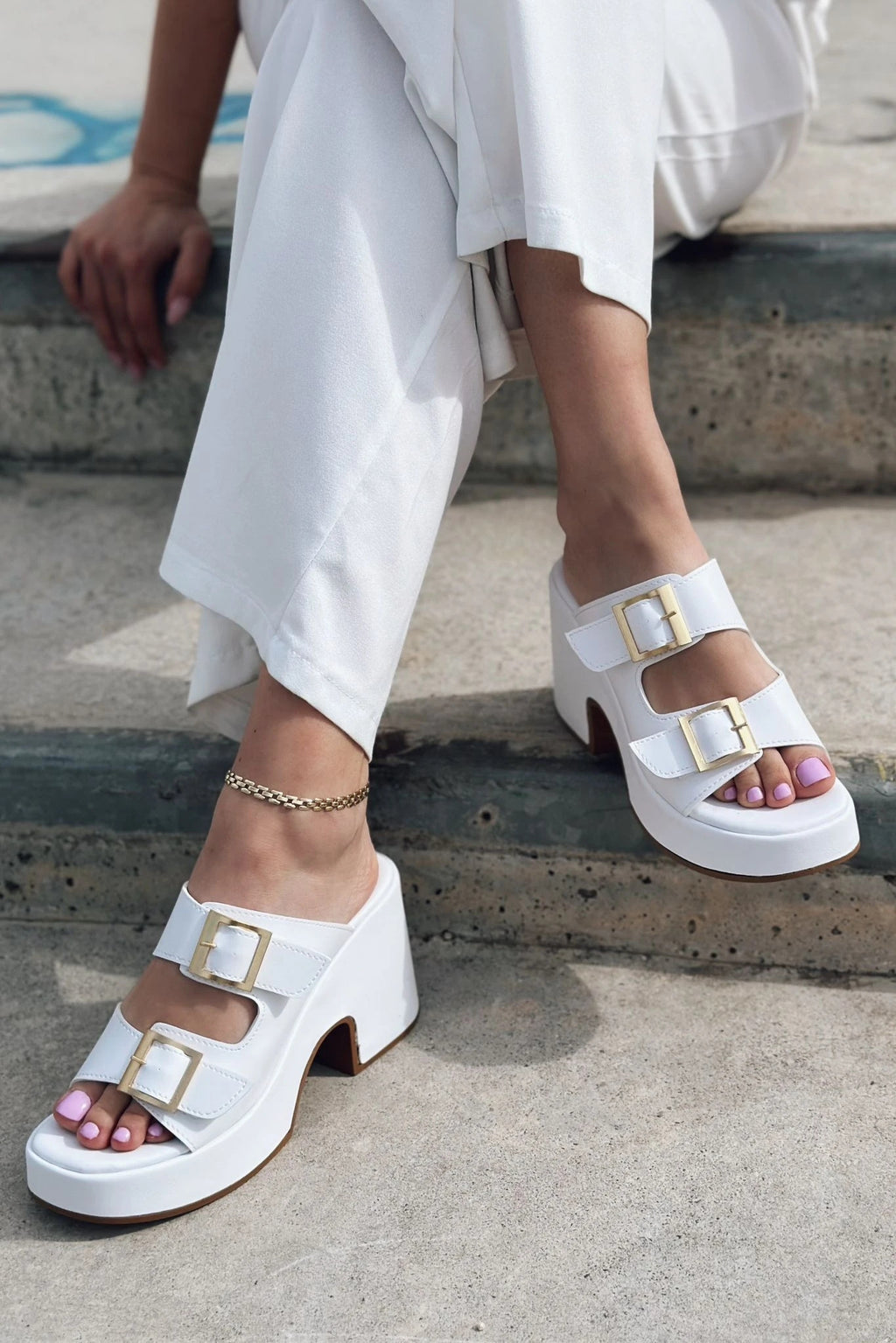 Livons White Faux Leather Platform Pumps Women's