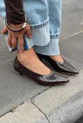 Seranis Light Brown Crinkle Patent Leather Stilettos