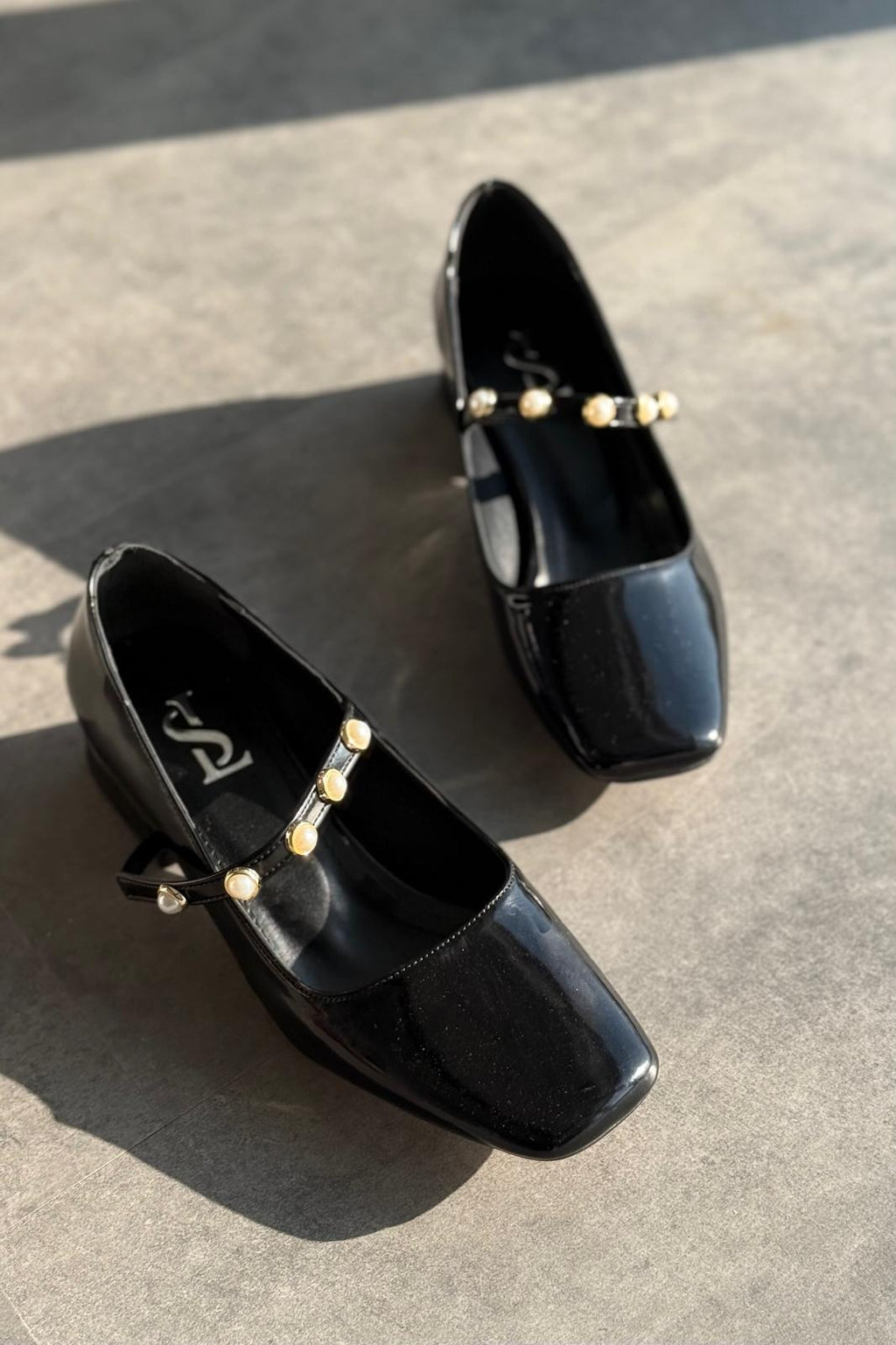 Myrel Black Pearl Detail Patent Faux Leather Women's Mary Jane