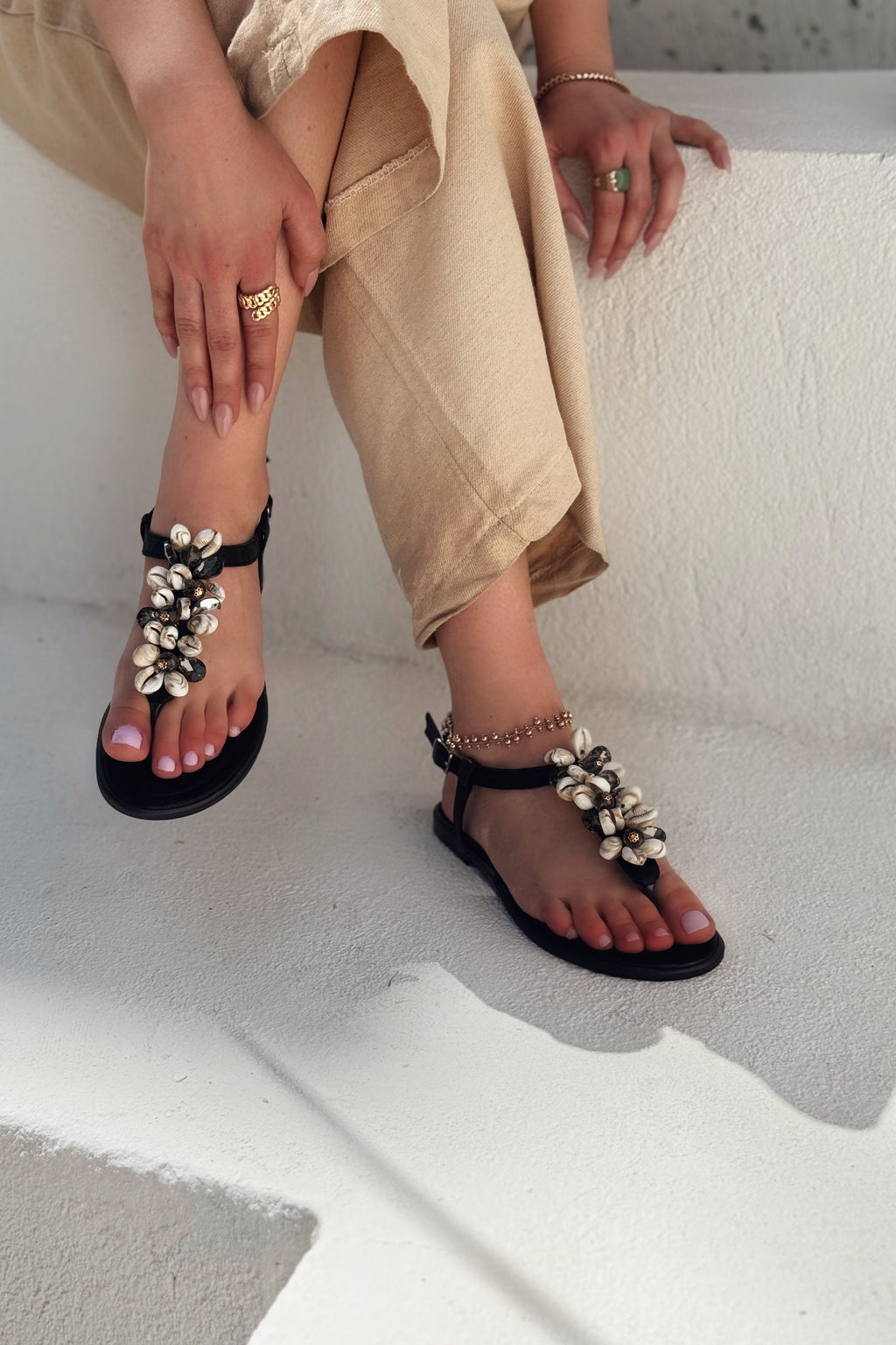 Wanids Patent Satin Black Seashell Detail Thong Sandals
