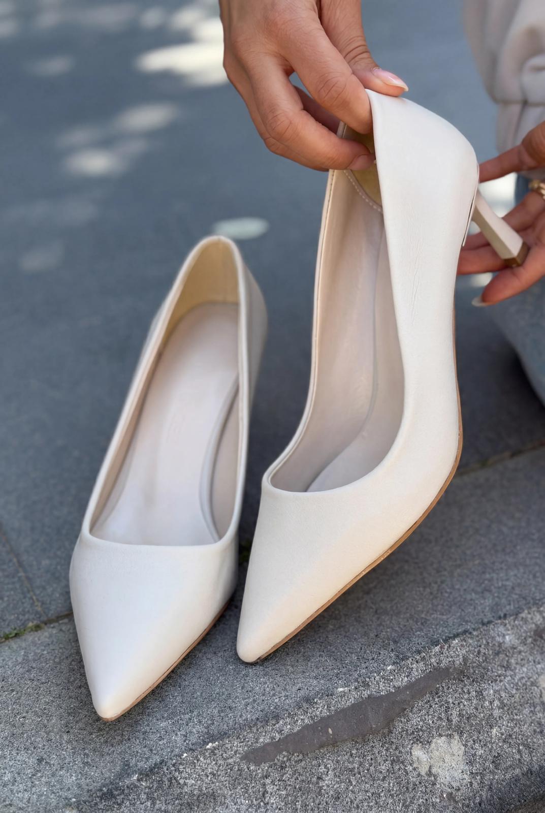 Delvion Beige Faux Leather Women's Stilettos