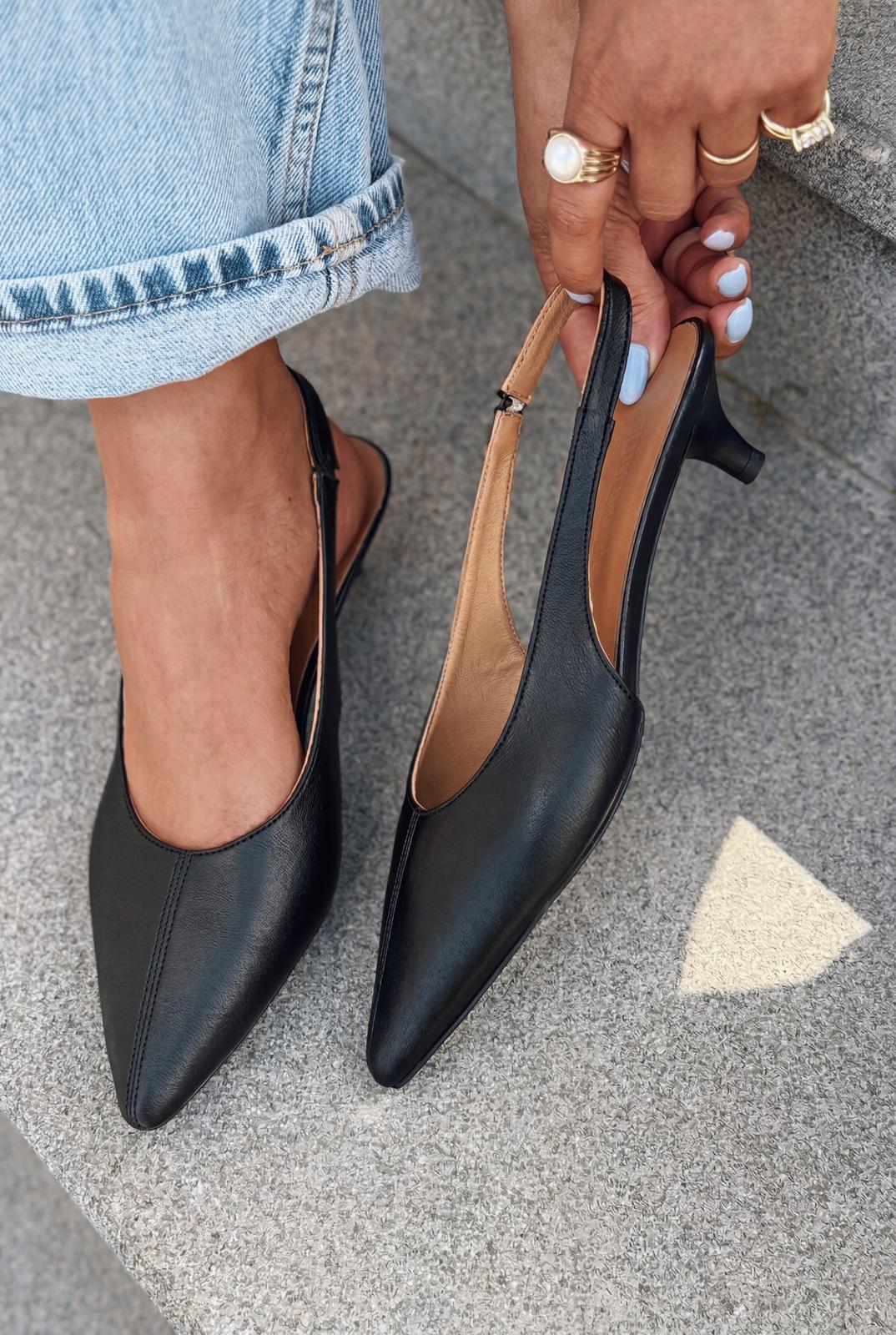 Selor Black Faux Leather Women's Stilettos