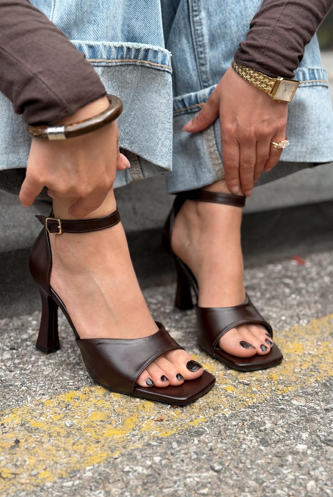 Arnel Light Brown Faux Leather Women's Pumps Sandals