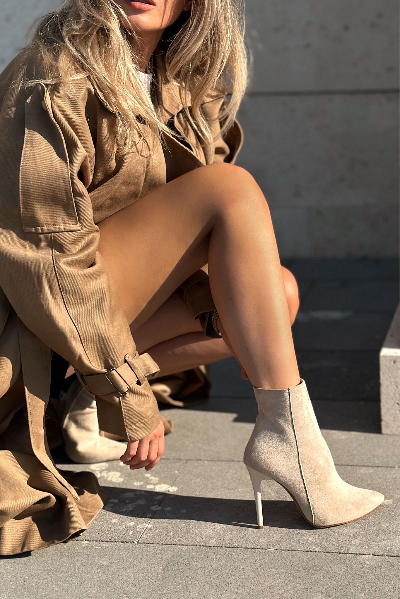 Vonce Beige Suede Zipper Detail Stiletto Heel Women's Boots
