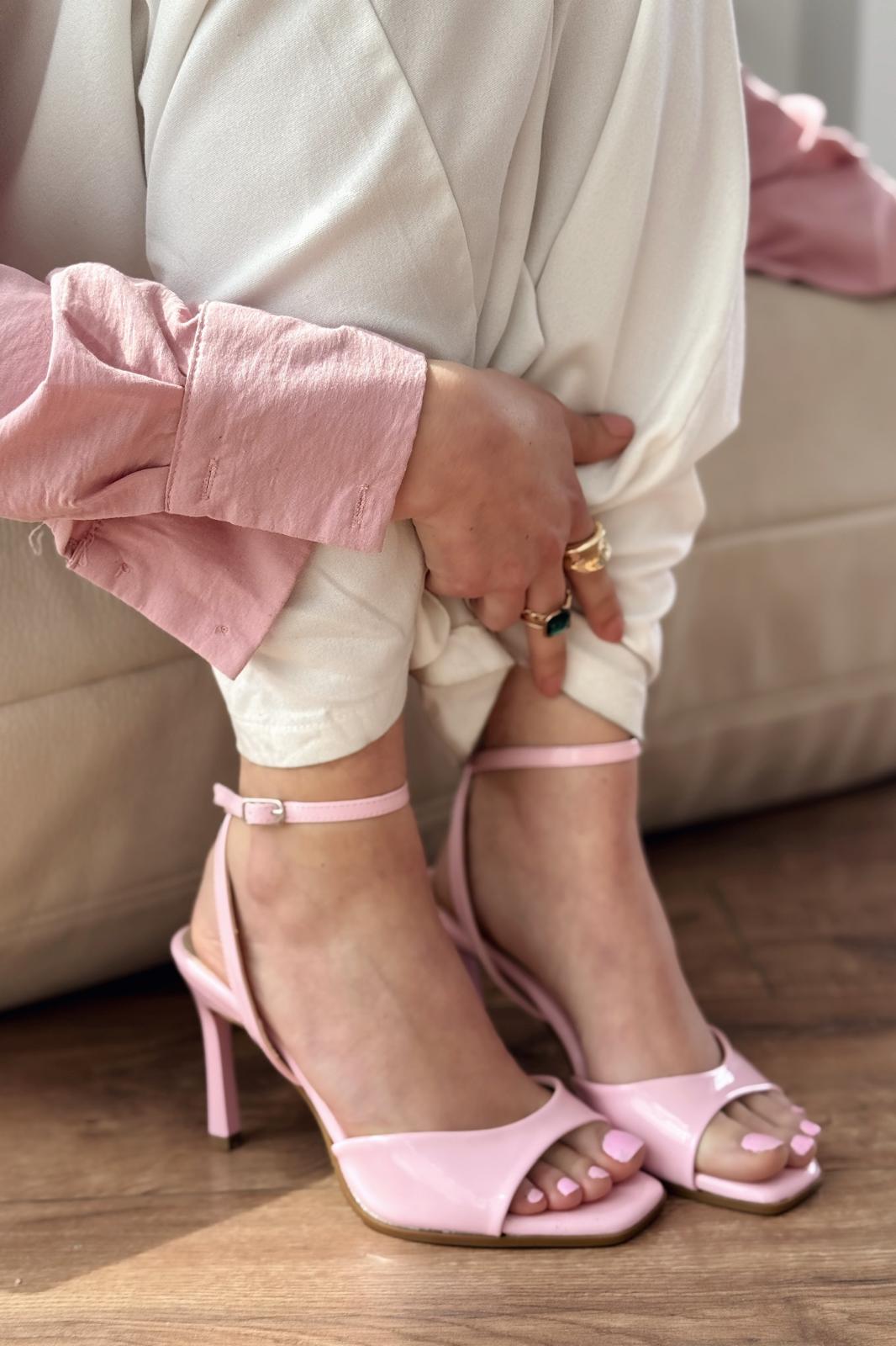 Elvona Pink Patent Faux Leather Women's Pumps