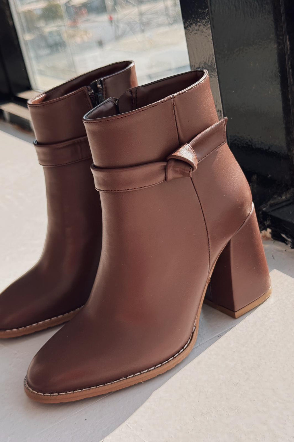 Oxsend Dark Brown Faux Leather Bow Detail Pumps Boots