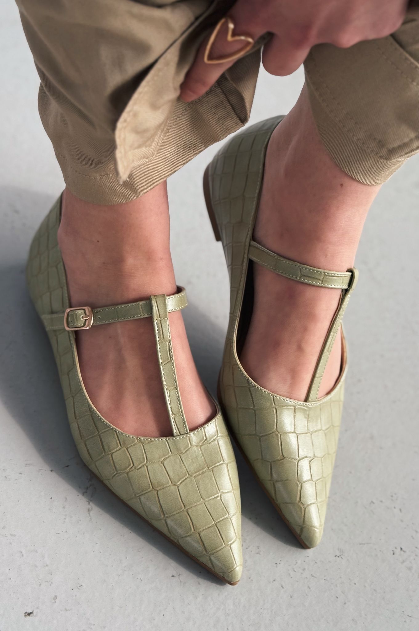 Cormel Mint Faux Leather Croc Detail Women's Pumps
