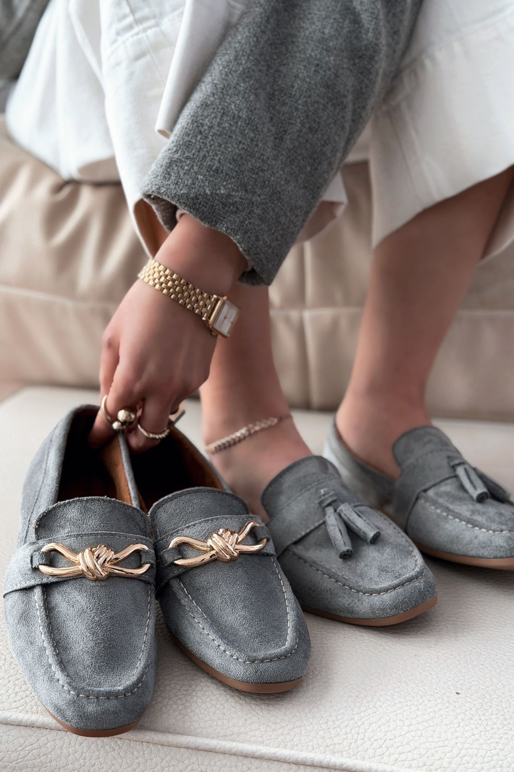Avelis Grey Suede Bow Detail Women's Loafers