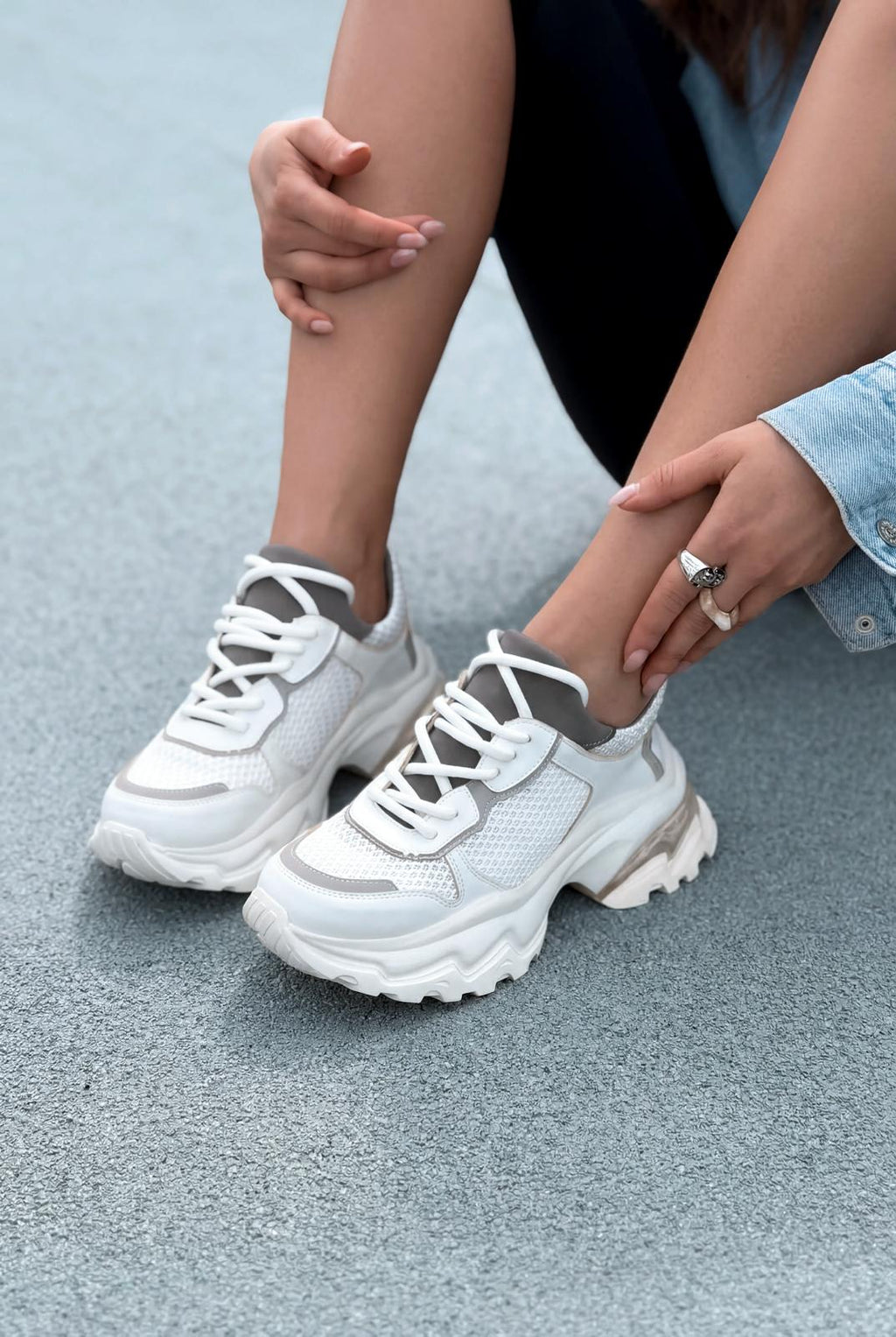 Meris Gray Women's Sneakers