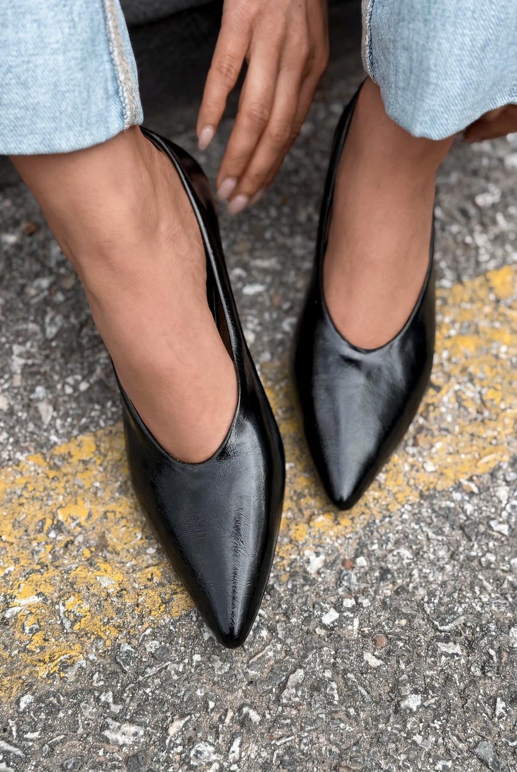 Seranis Black Crinkled Patent Leather Stilettos